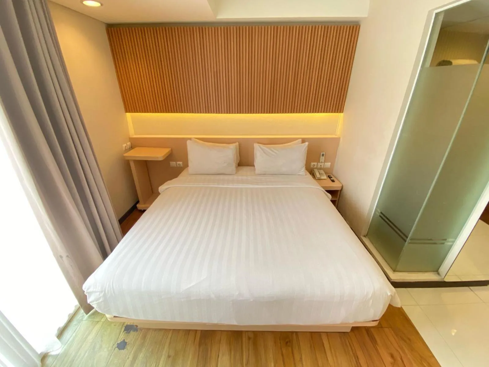 Bed in The Bountie Hotel and Convention Centre Sukabumi