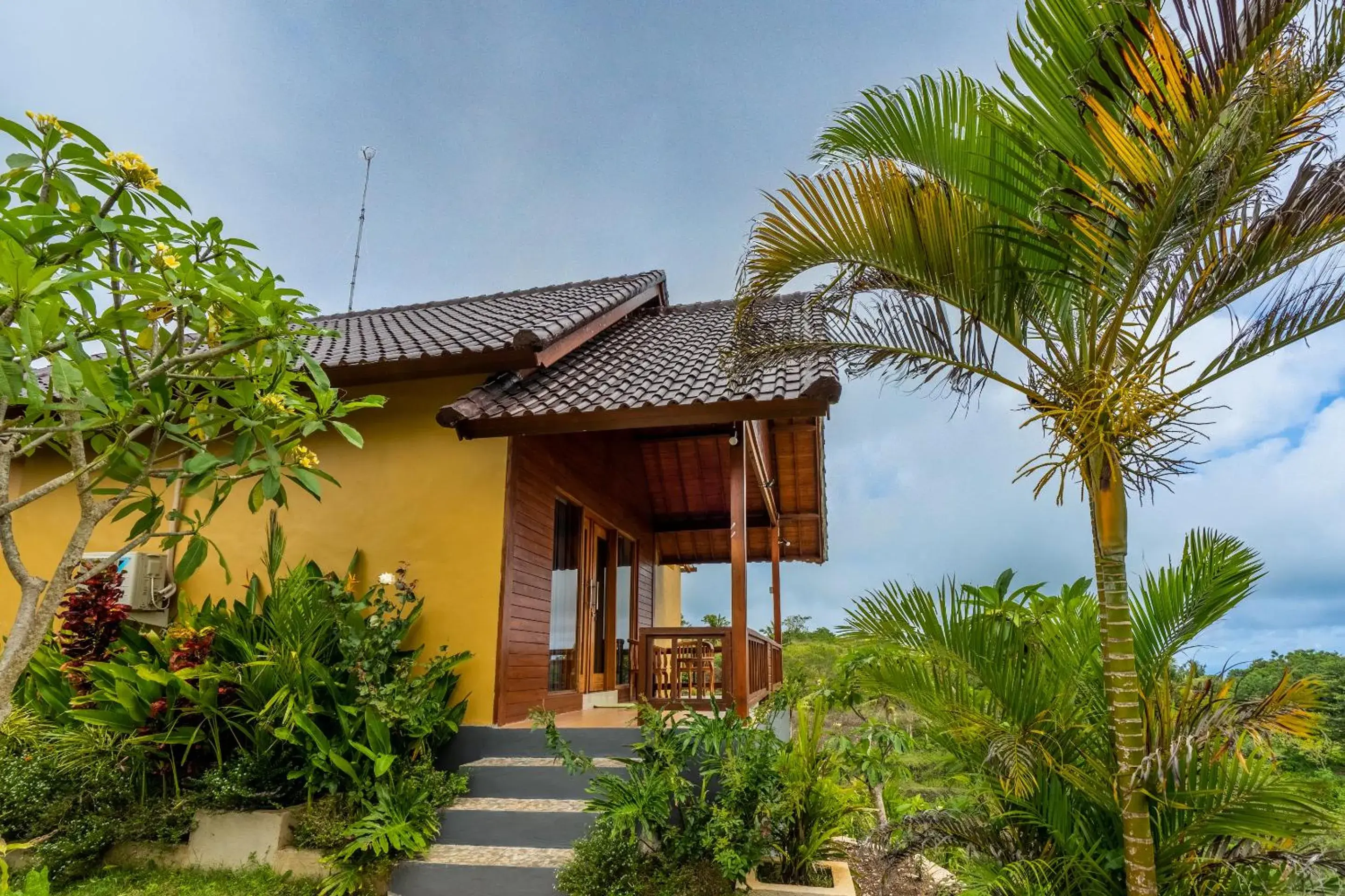 Deluxe Double Room with Balcony and Sea View in Pini Sentana Village Nusa Penida Deluxe Double Room with Balcony and Sea View in Pini Sentana Village Nusa Penida