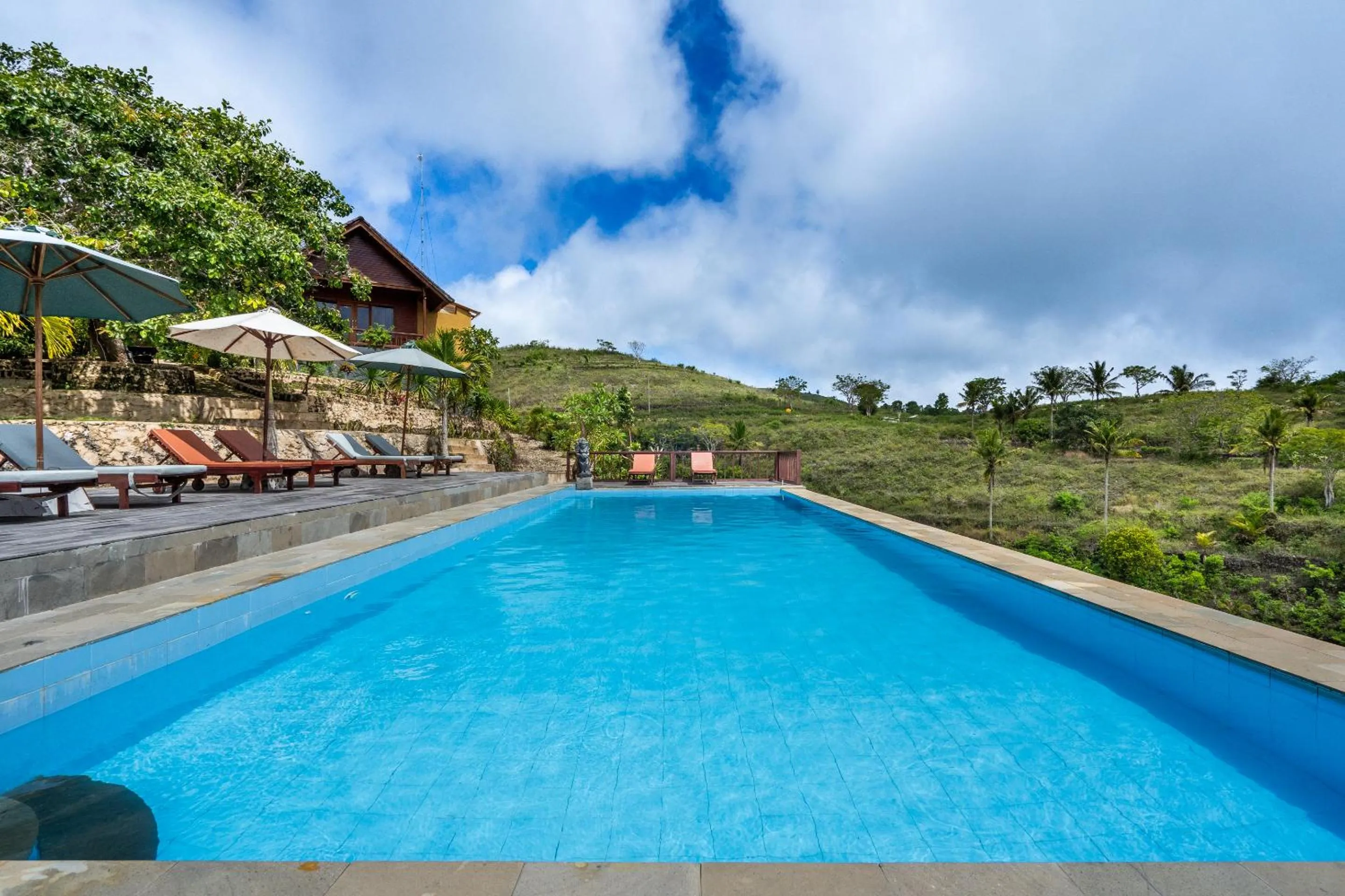 Property building in Pini Sentana Village Nusa Penida