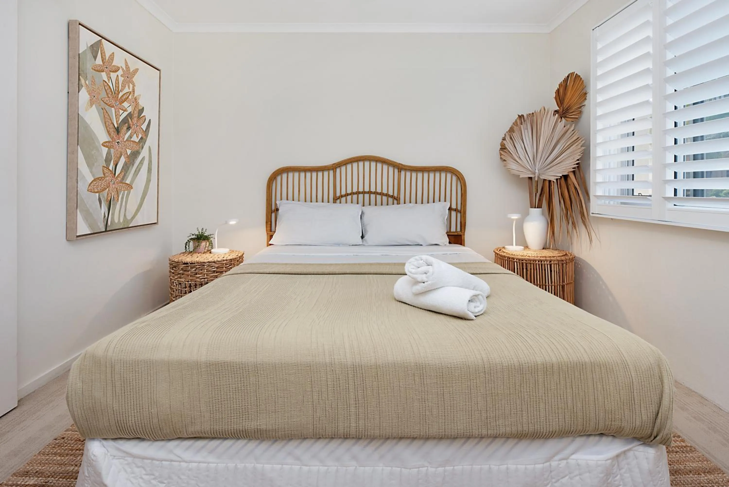 Bed in Joanne Apartments