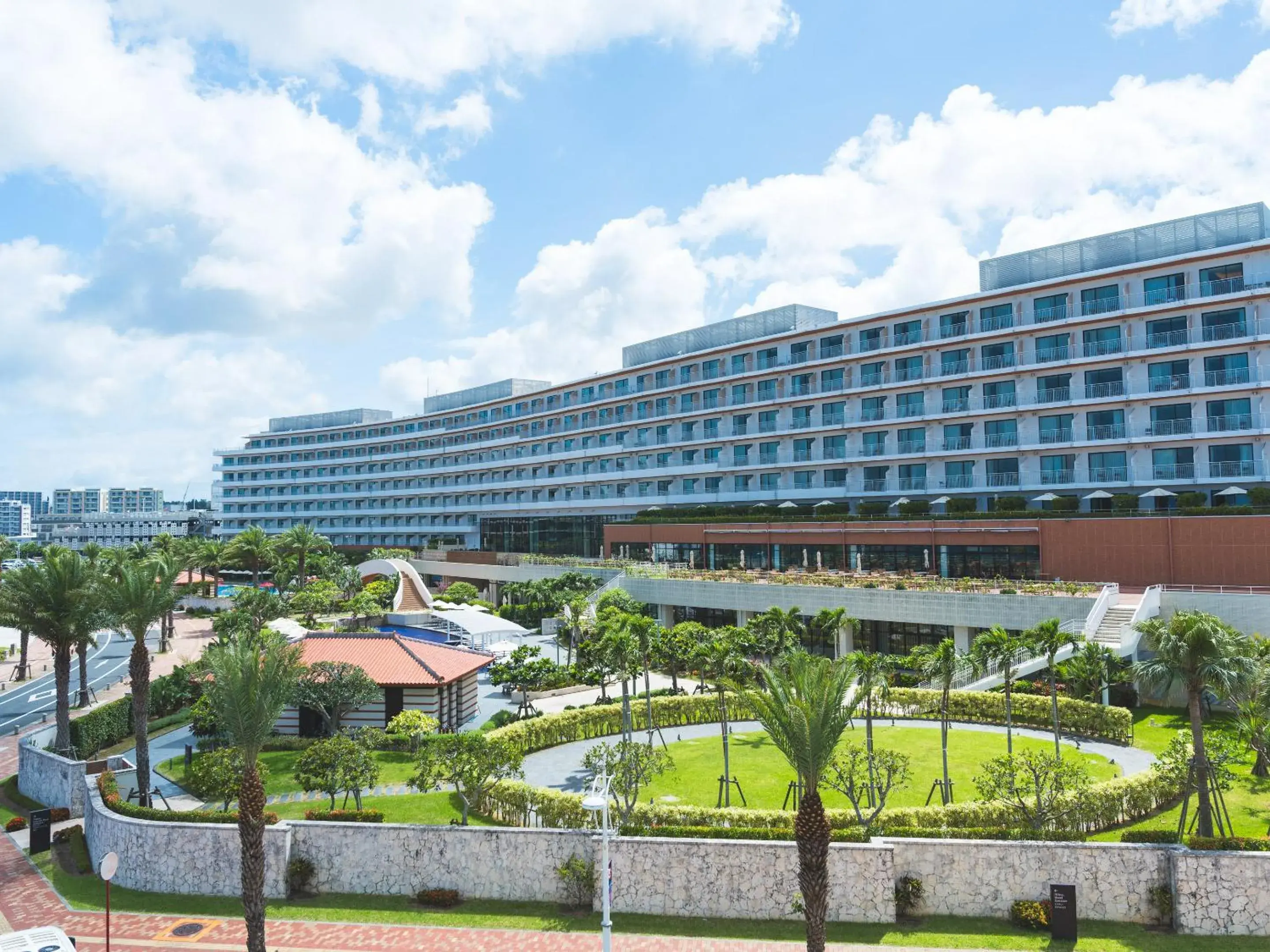 Property building in Hilton Okinawa Chatan Resort Property building in Hilton Okinawa Chatan Resort