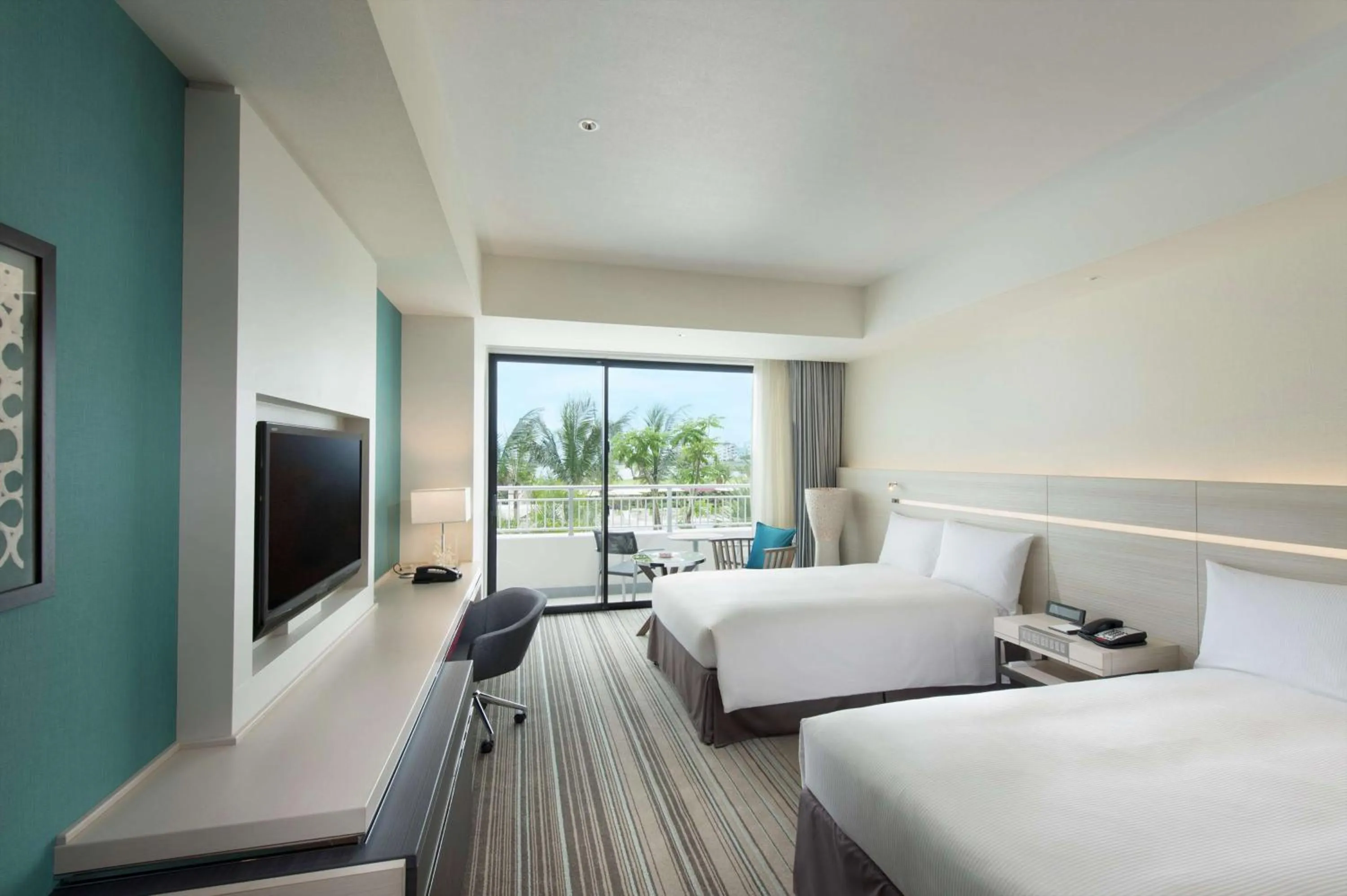 Bedroom, Bed in Hilton Okinawa Chatan Resort