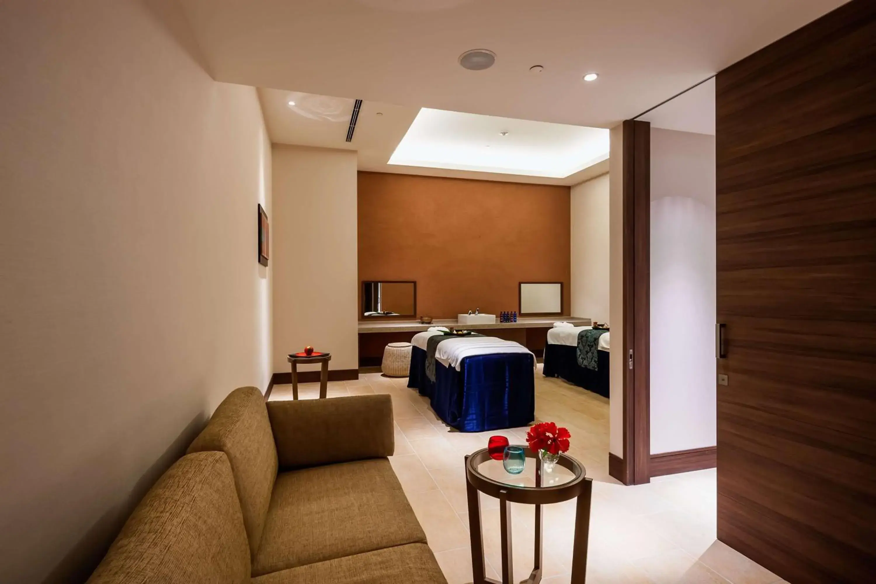 Spa and wellness centre/facilities, Bed in Hilton Okinawa Chatan Resort Spa and wellness centre/facilities, Bed in Hilton Okinawa Chatan Resort