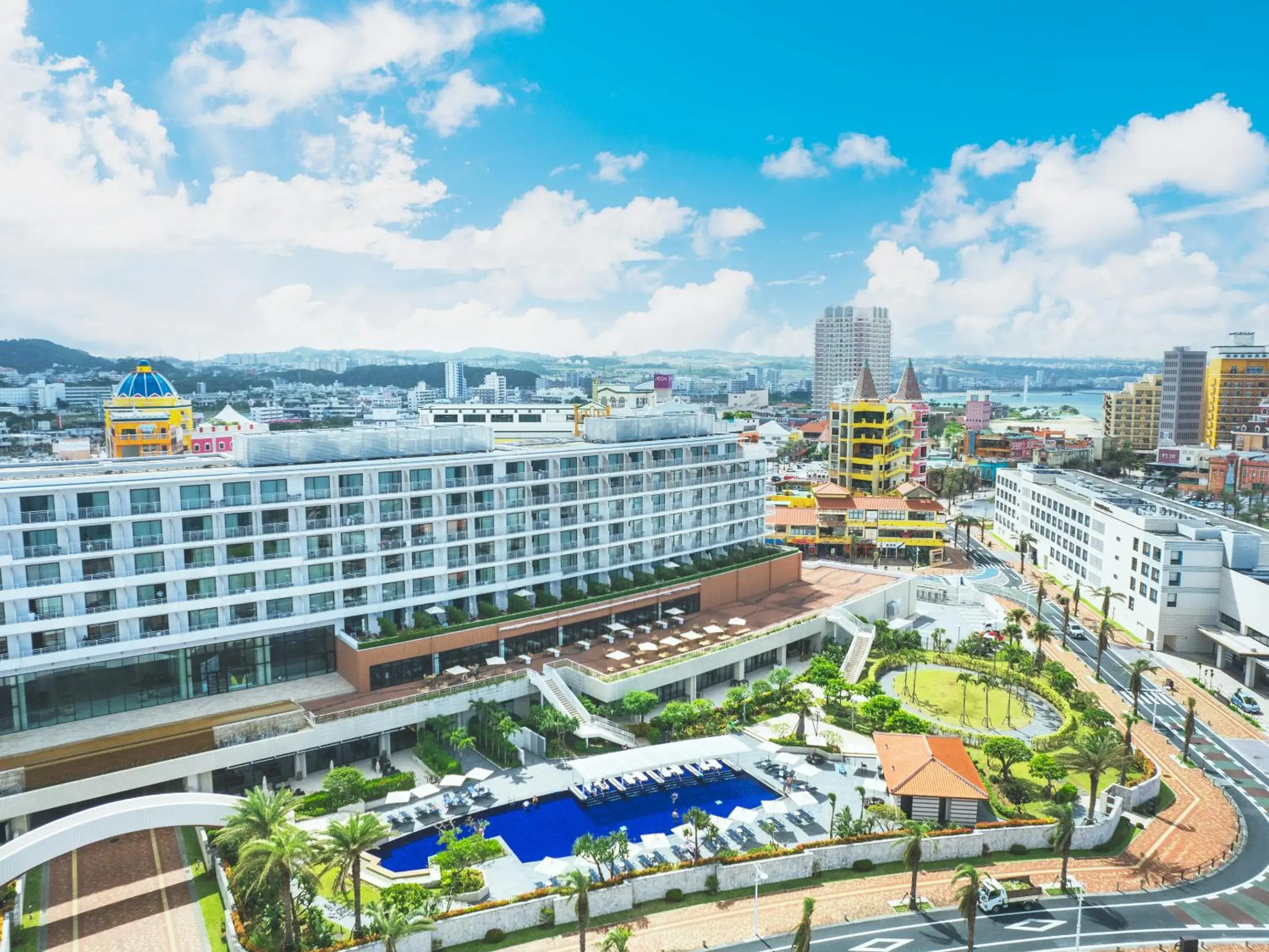 Property building in Hilton Okinawa Chatan Resort Property building in Hilton Okinawa Chatan Resort