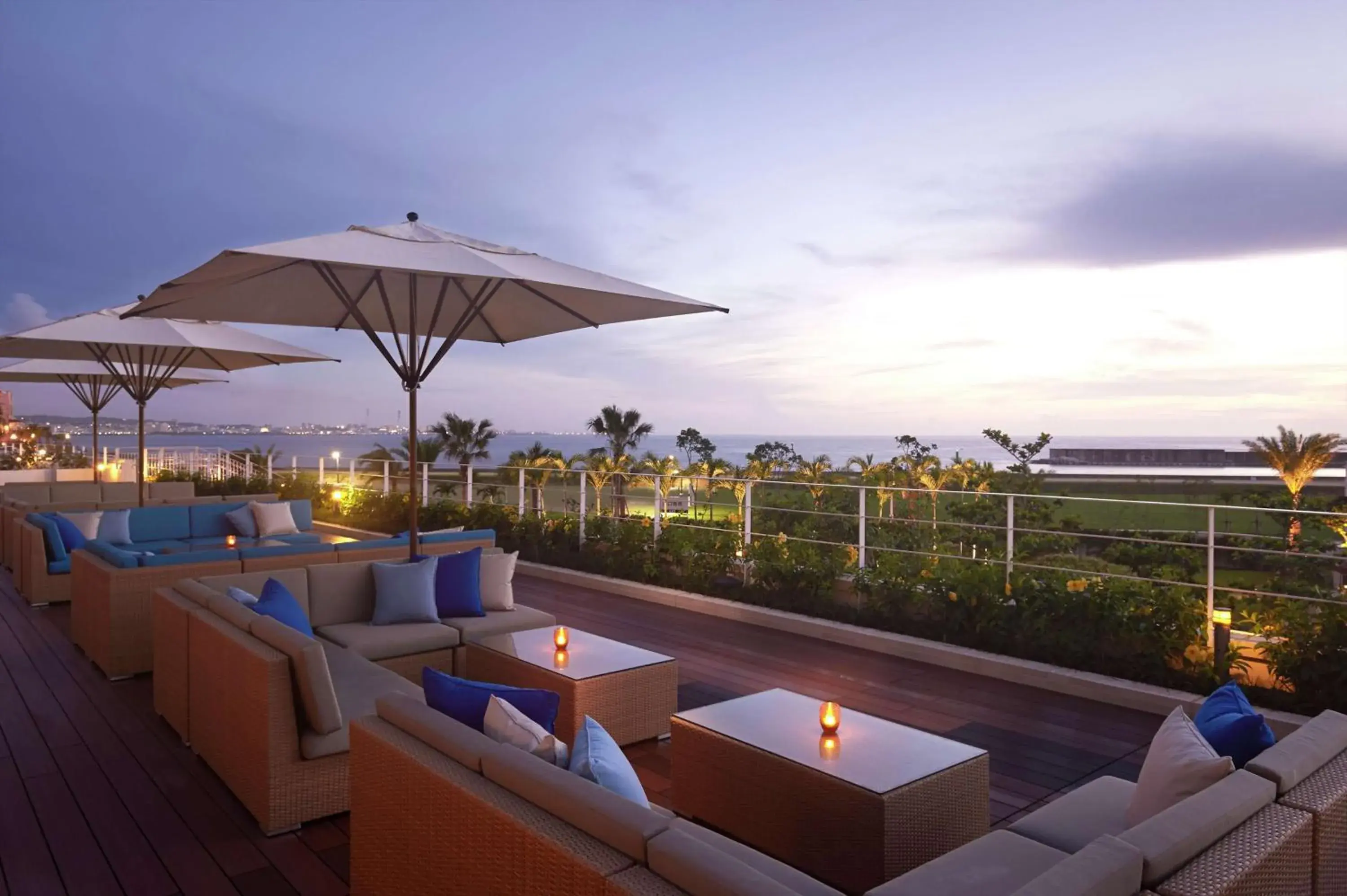 Restaurant/places to eat in Hilton Okinawa Chatan Resort Restaurant/places to eat in Hilton Okinawa Chatan Resort