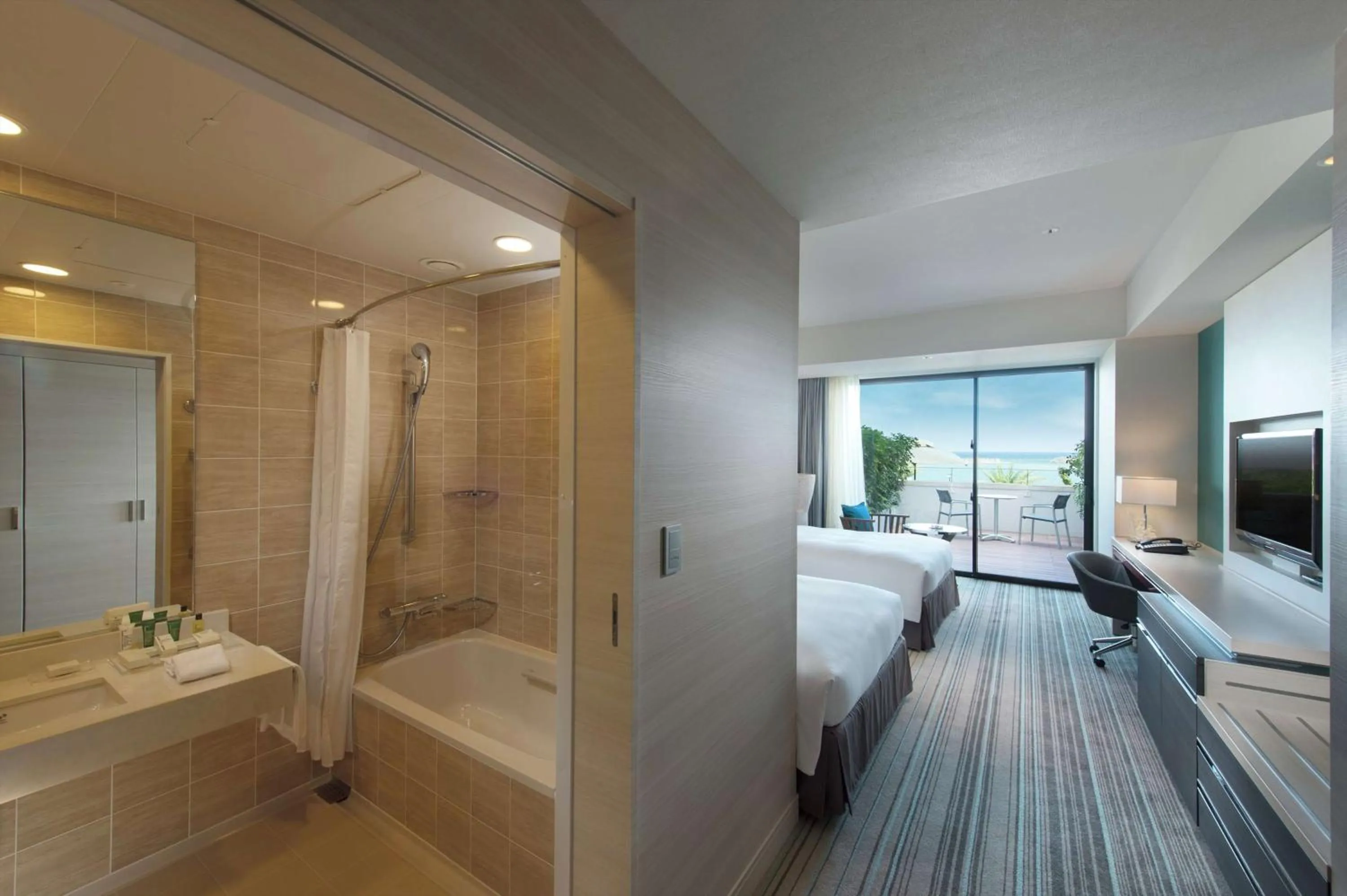 Bathroom, Bed in Hilton Okinawa Chatan Resort
