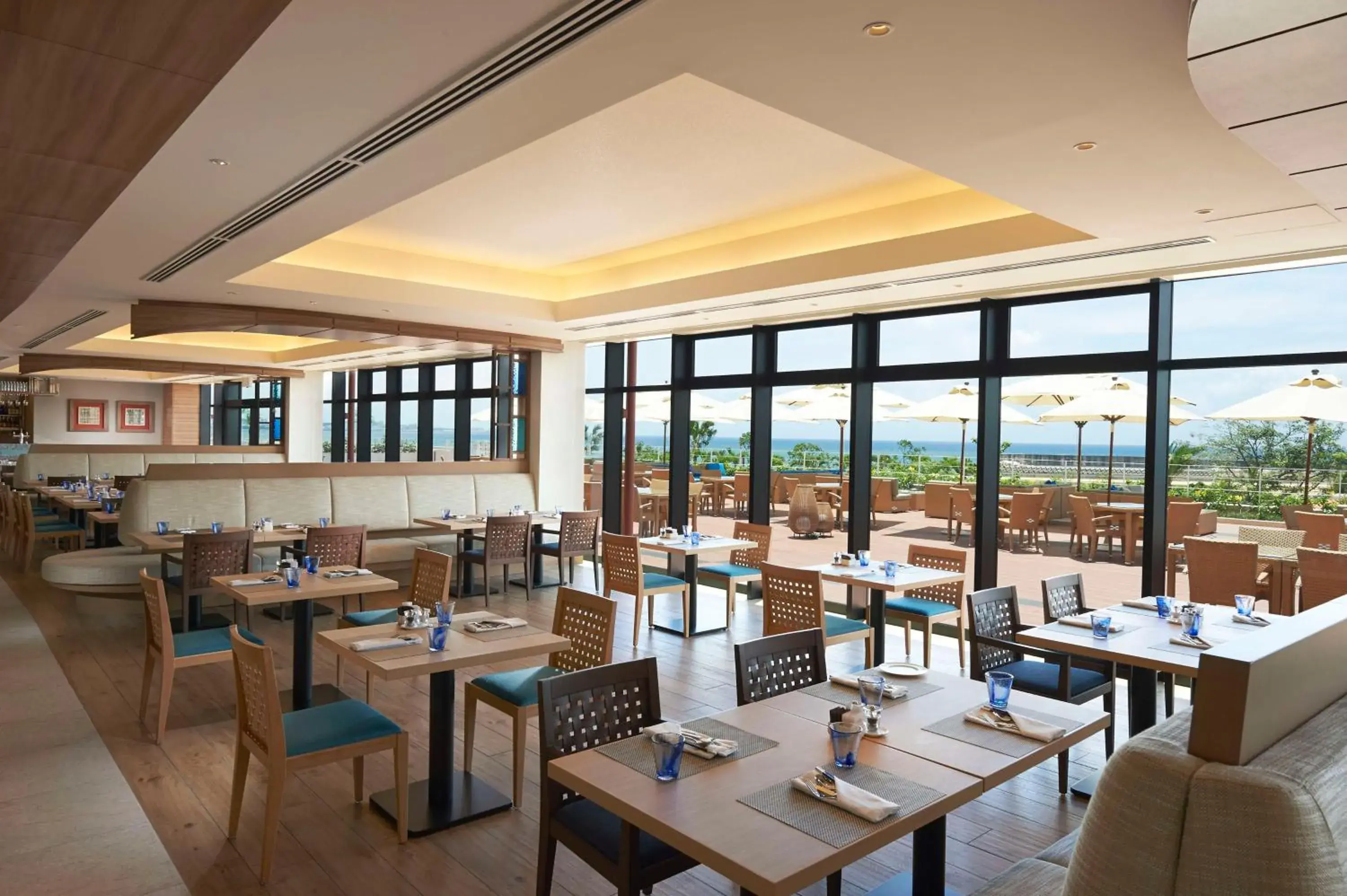 Restaurant/places to eat in Hilton Okinawa Chatan Resort Restaurant/places to eat in Hilton Okinawa Chatan Resort