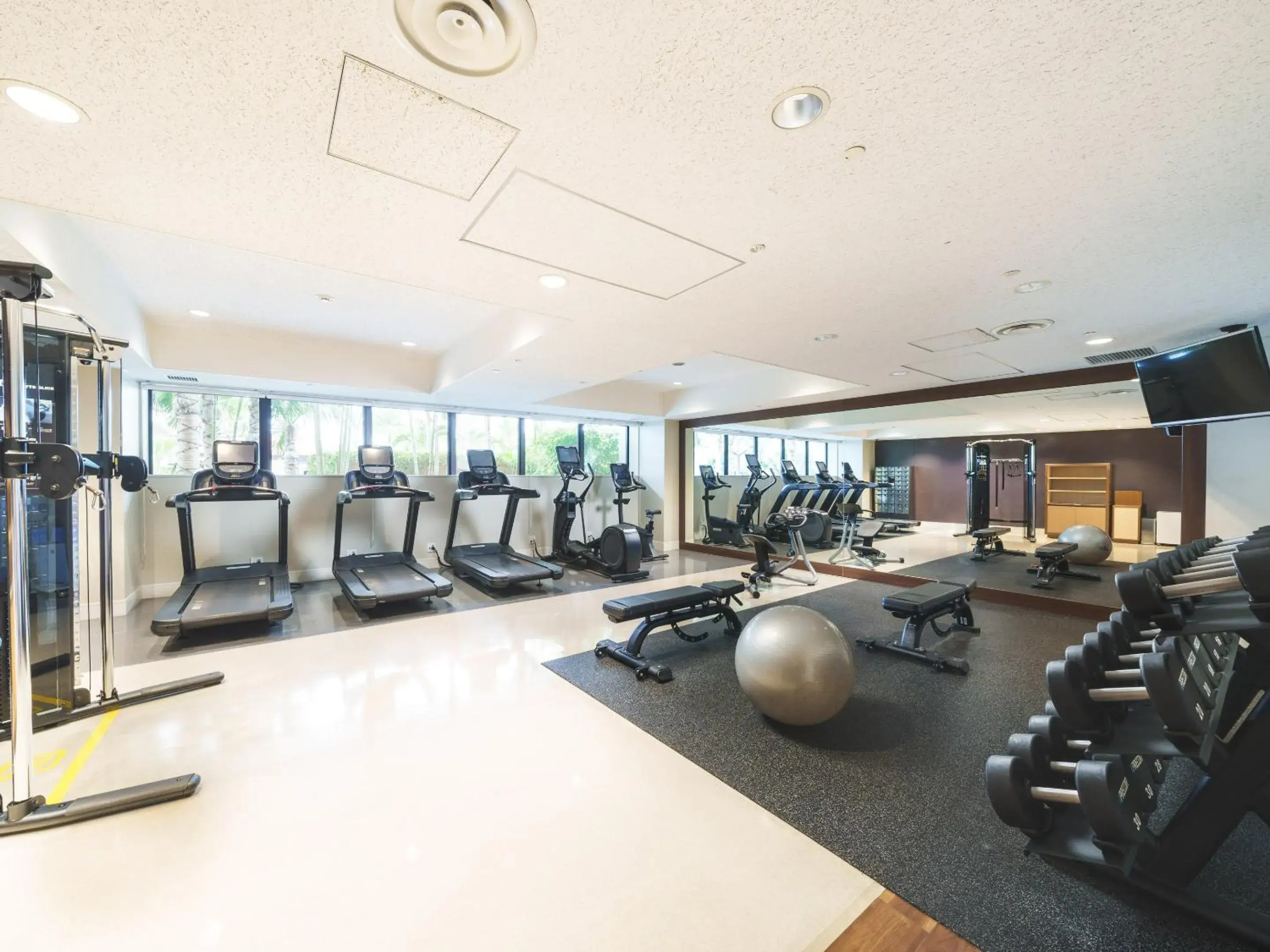 Fitness centre/facilities in Hilton Okinawa Chatan Resort Fitness centre/facilities in Hilton Okinawa Chatan Resort
