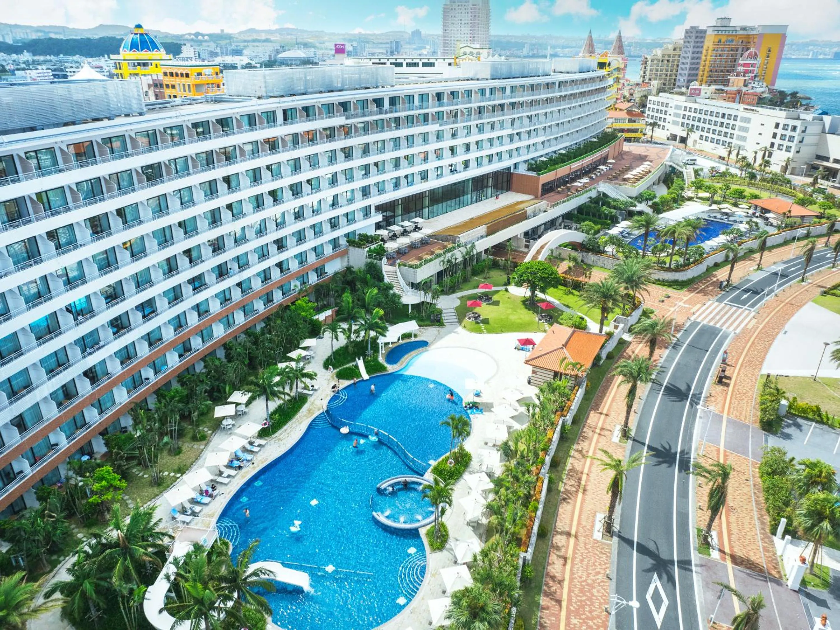 Property building in Hilton Okinawa Chatan Resort