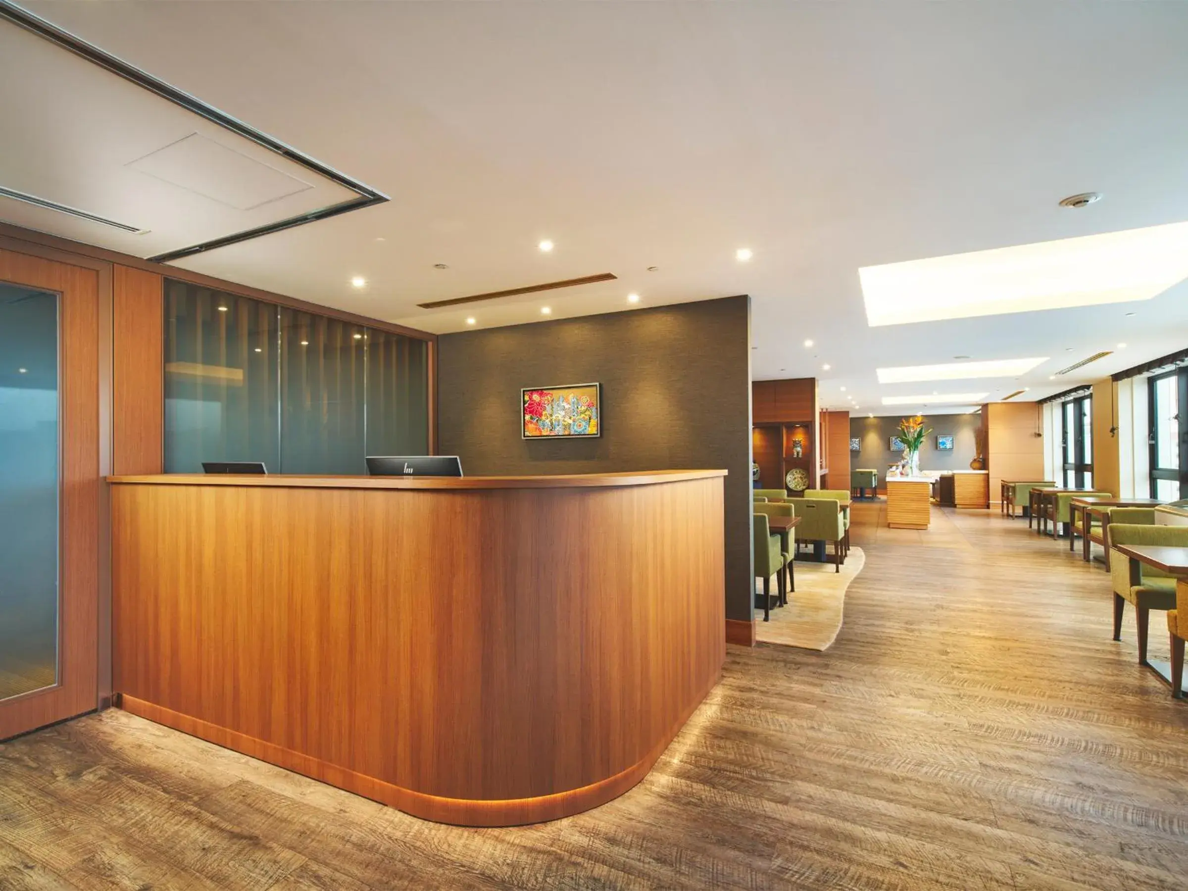 Lounge or bar in Hilton Okinawa Chatan Resort Lounge or bar in Hilton Okinawa Chatan Resort