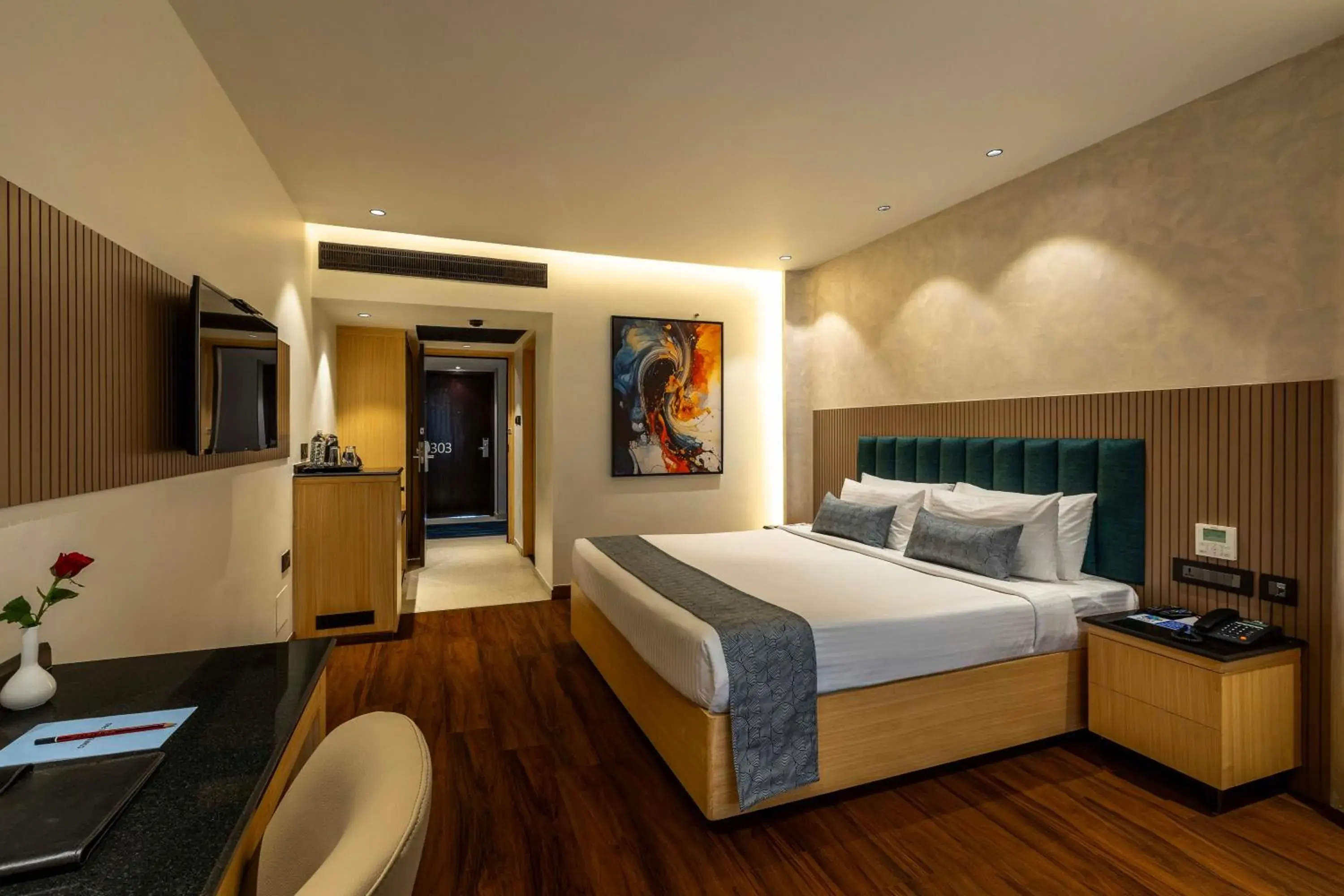 Photo of the whole room, Bed in Citrine Photo of the whole room, Bed in Citrine