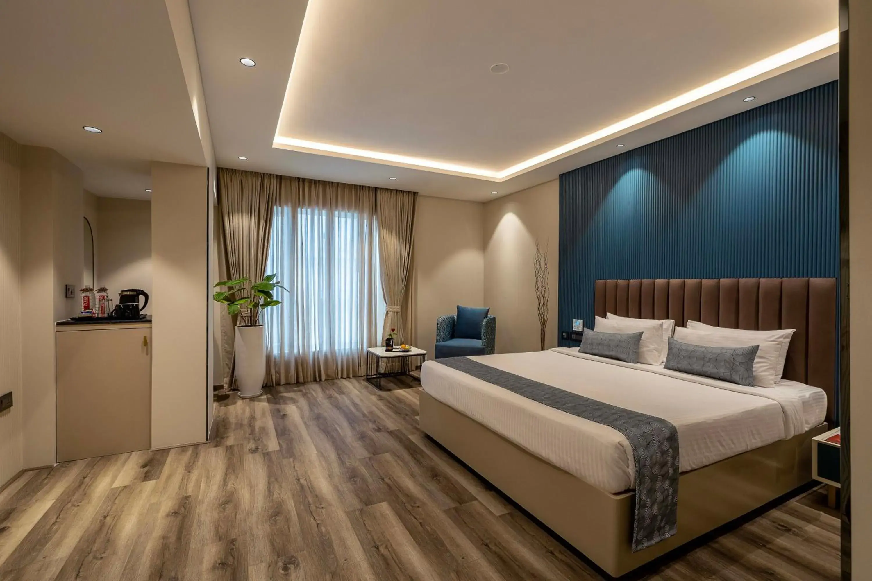 Bedroom, Bed in Citrine Bedroom, Bed in Citrine