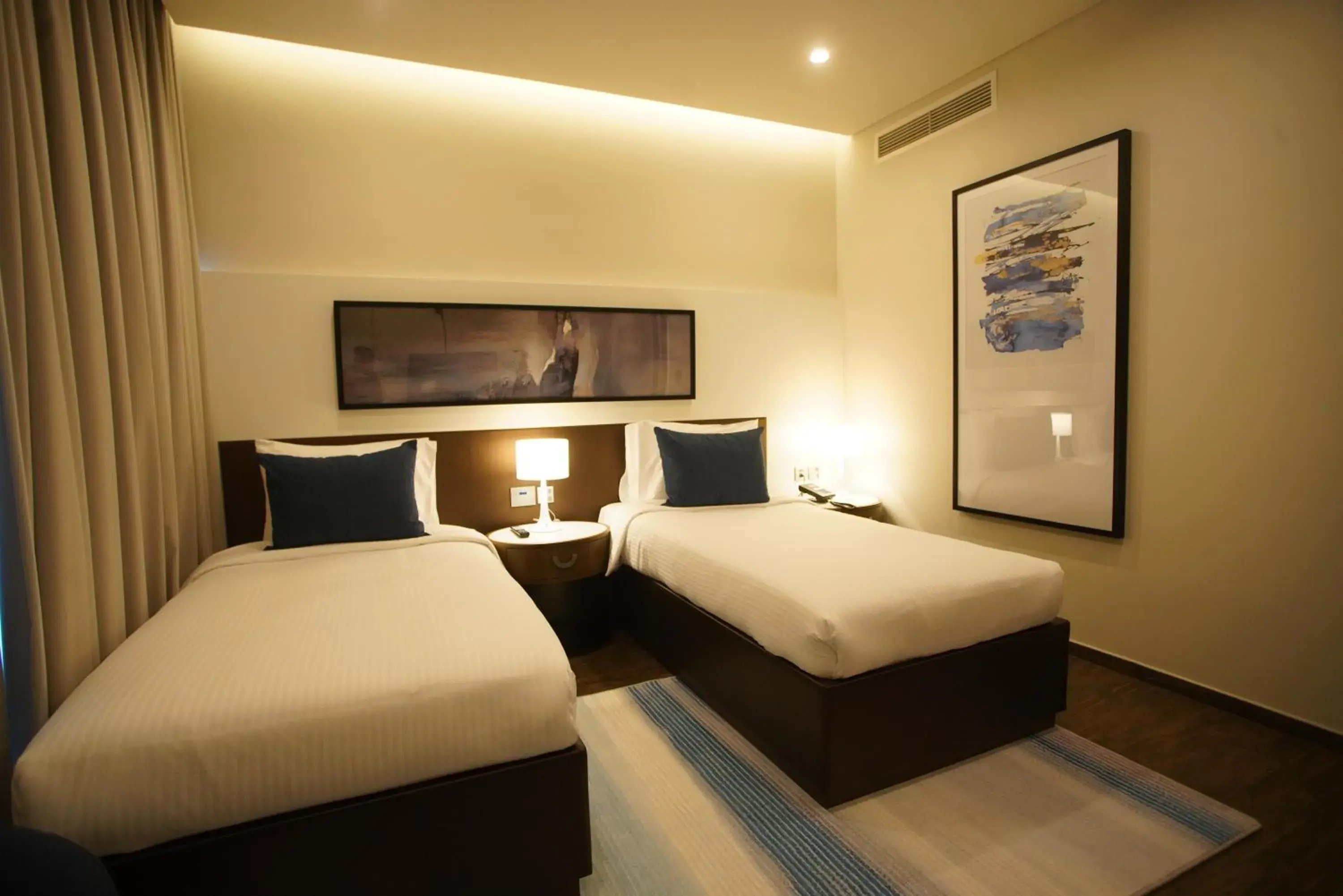 Standard Twin Room - single occupancy in C - Hotel and Suites Doha Standard Twin Room - single occupancy in C - Hotel and Suites Doha