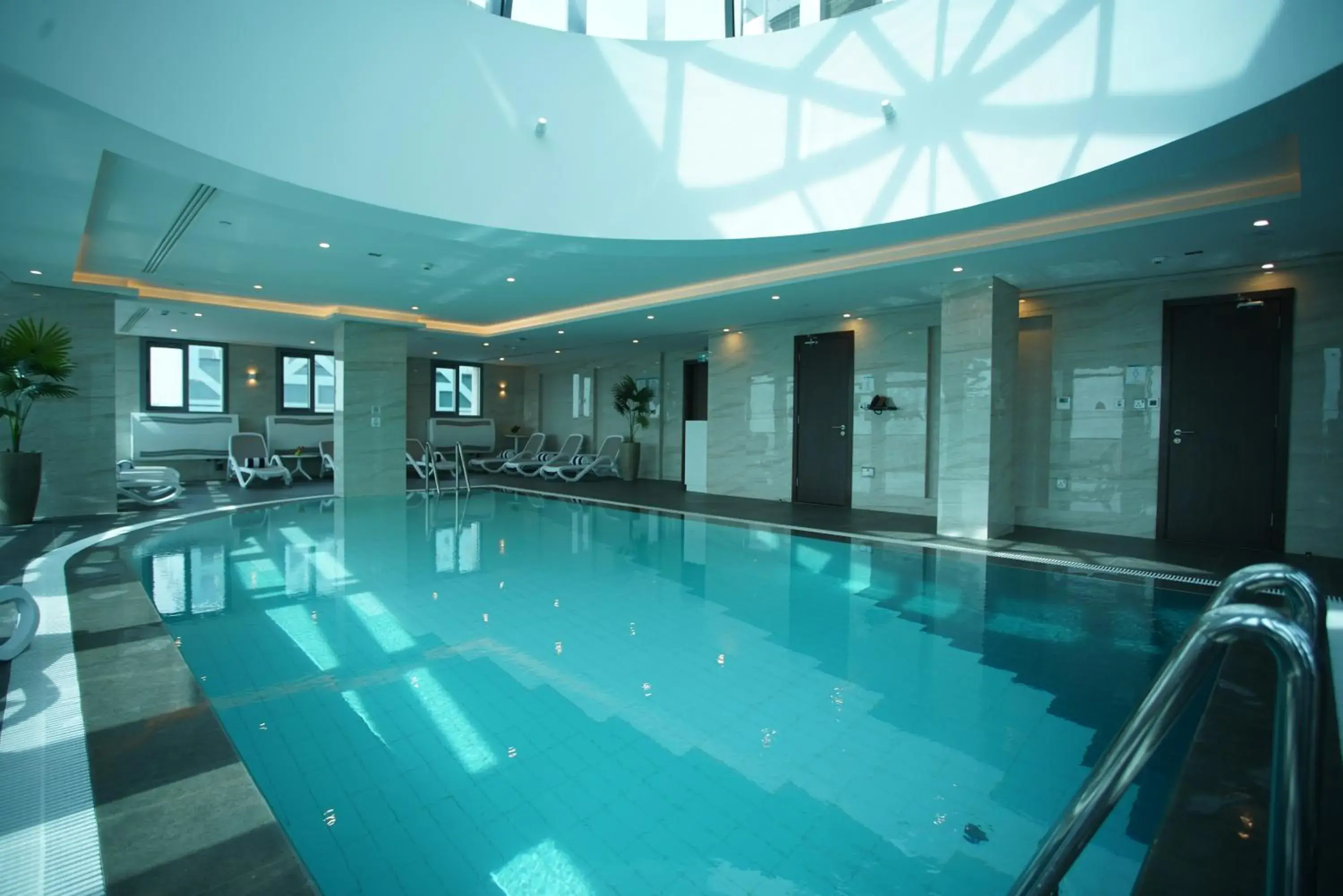 Swimming pool in C - Hotel and Suites Doha Swimming pool in C - Hotel and Suites Doha