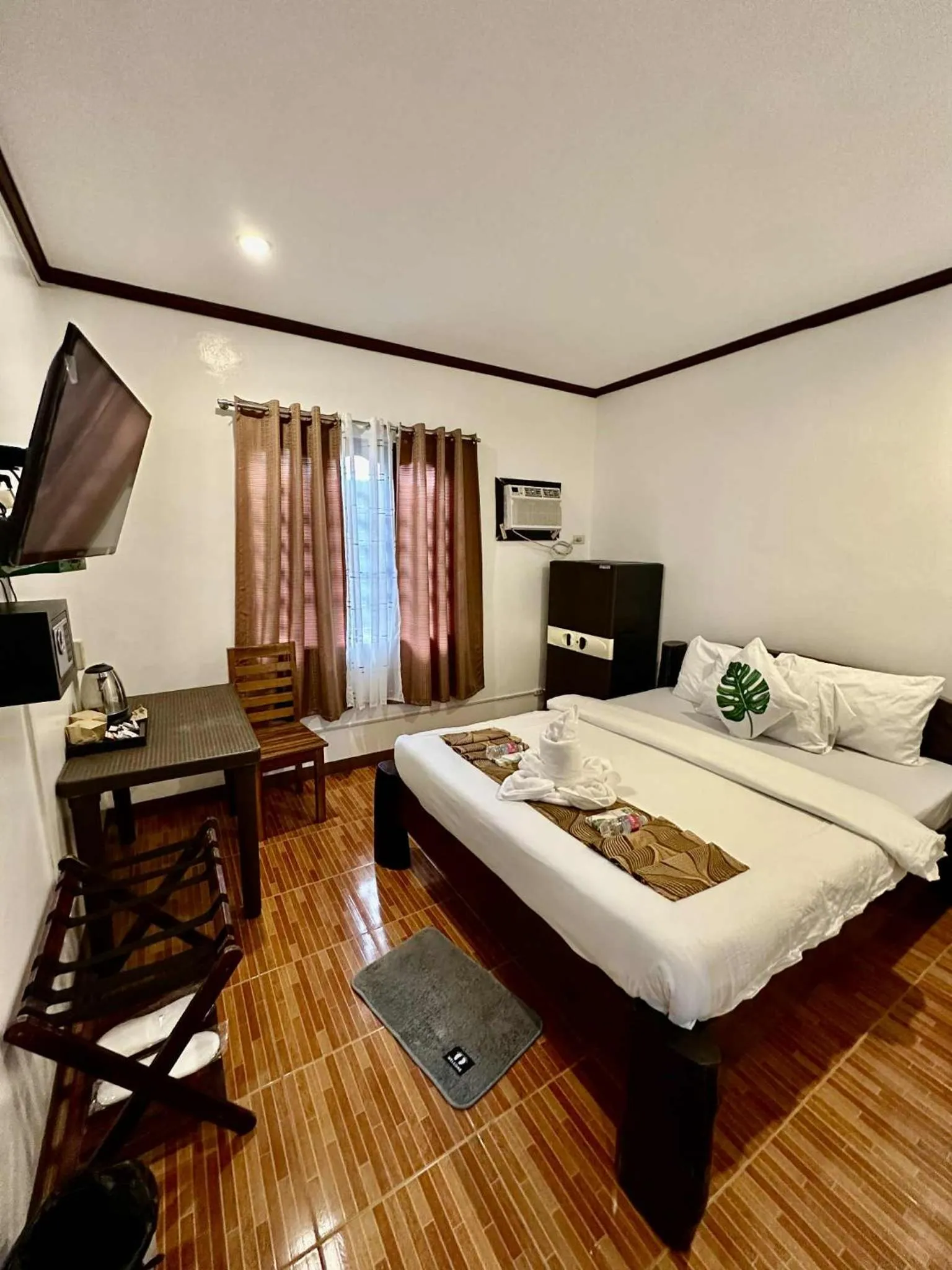 Bedroom, Bed in Sophias Beach Guest House