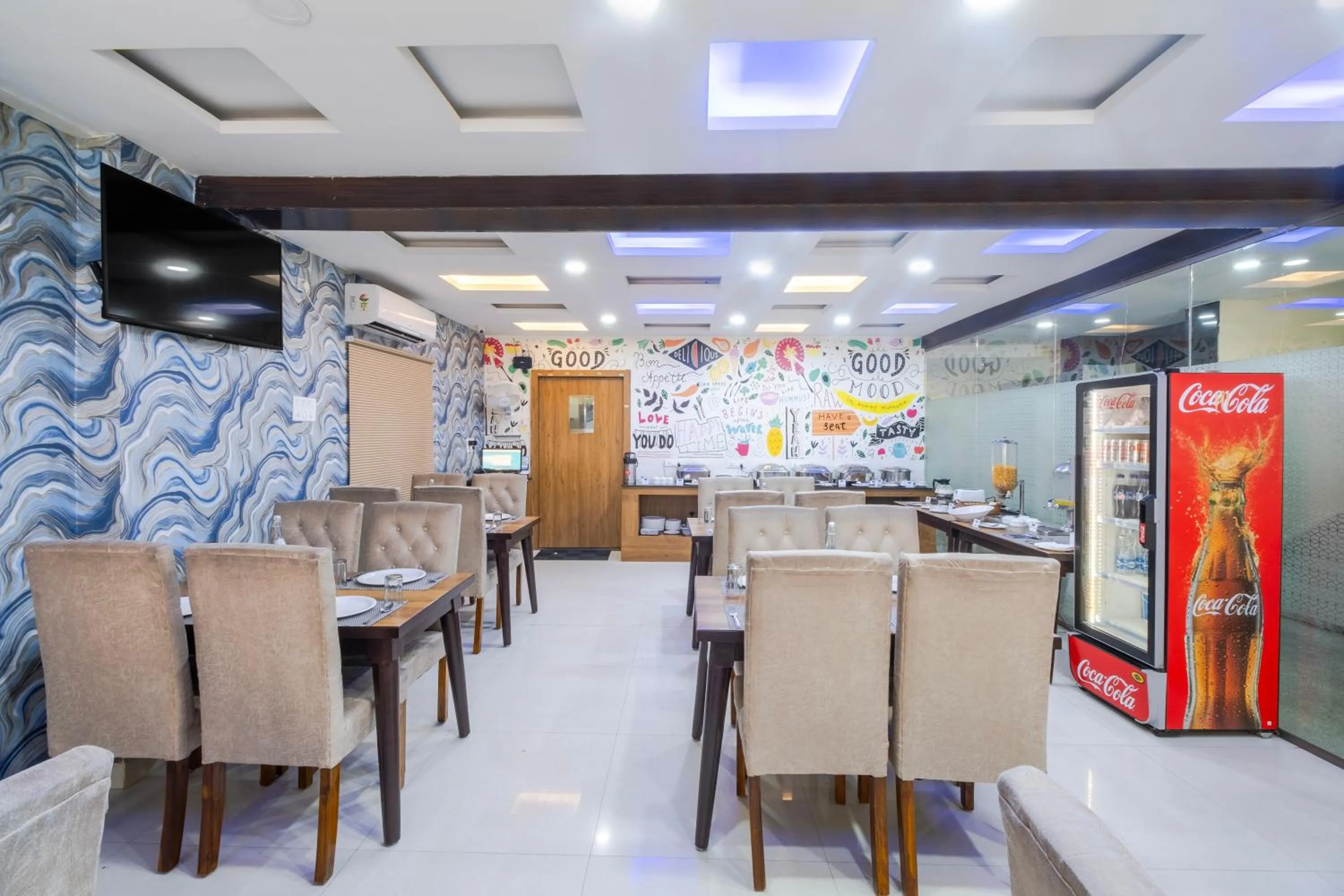 Restaurant/places to eat in Lemonridge Hotels Kukatpally