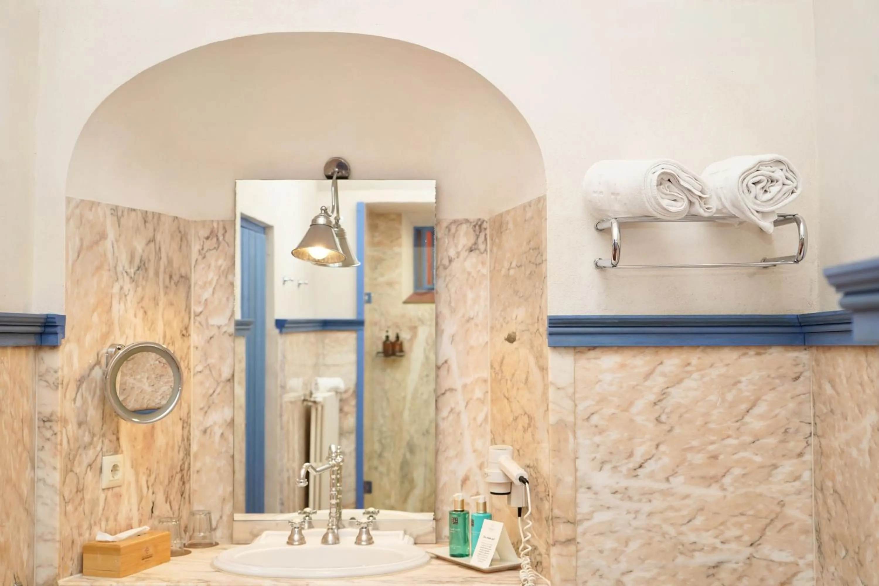 Bathroom in Monasterio de San Francisco