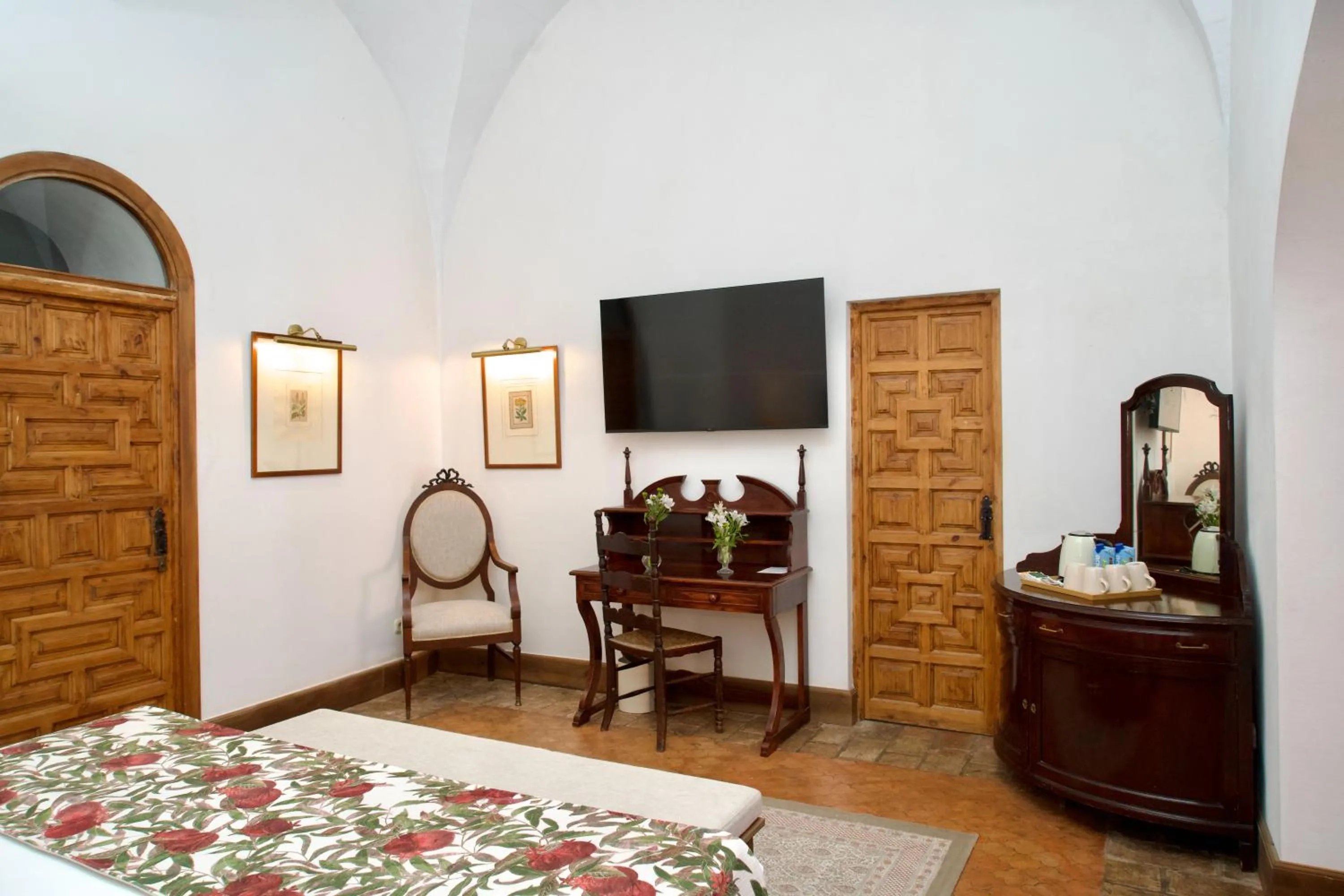 Decorative detail, Bed in Monasterio de San Francisco