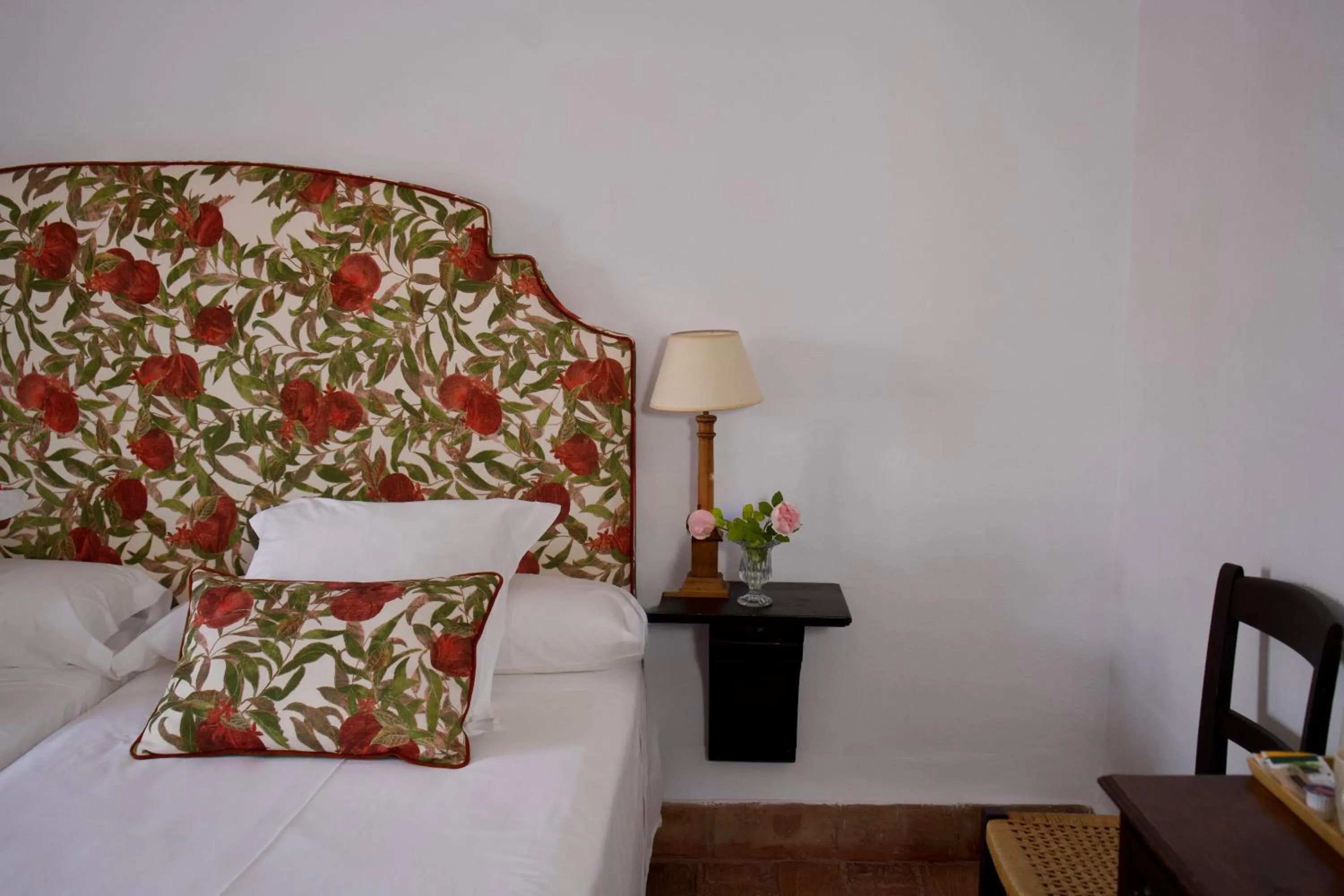 Bedroom, Bed in Monasterio de San Francisco