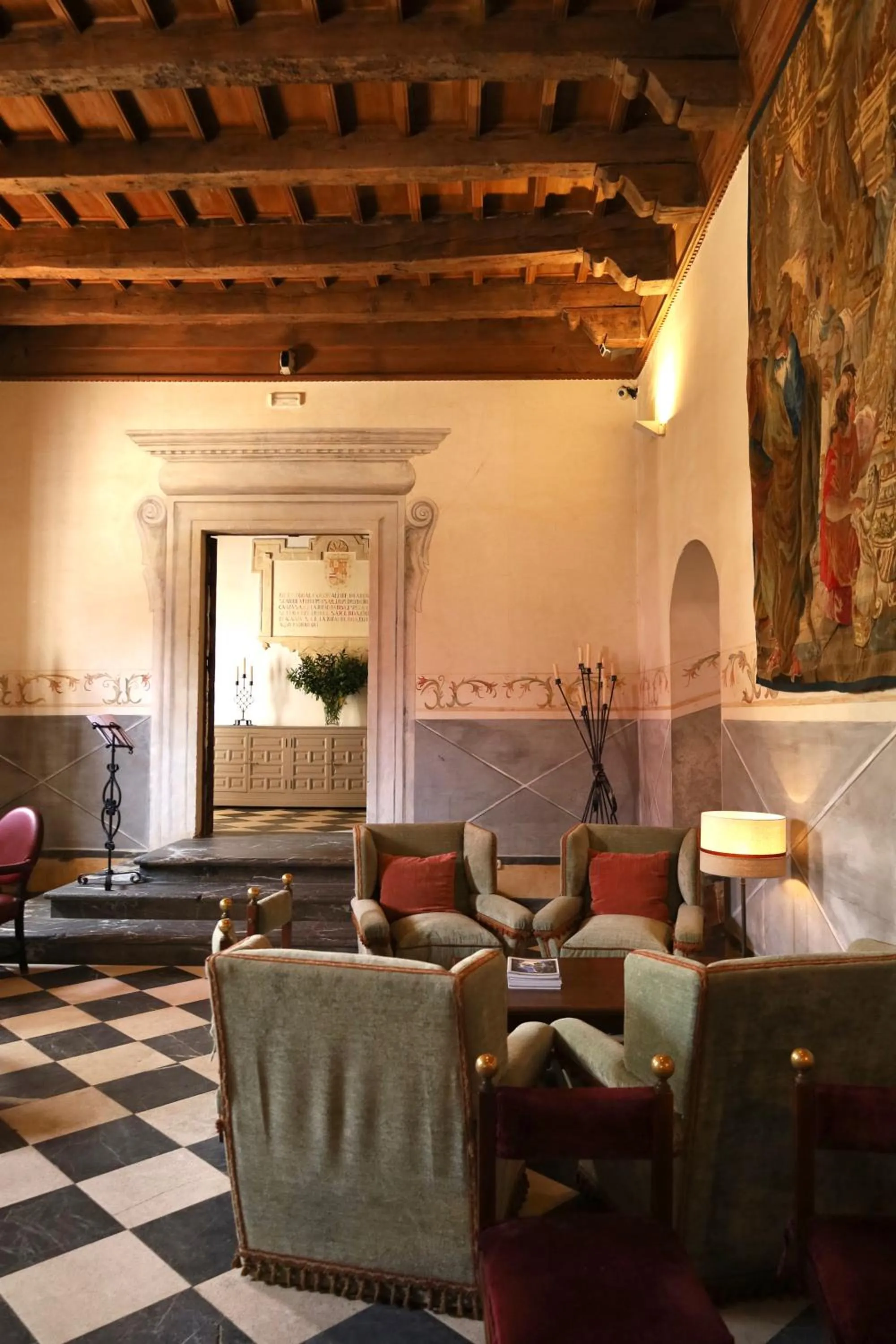 Lobby or reception in Monasterio de San Francisco