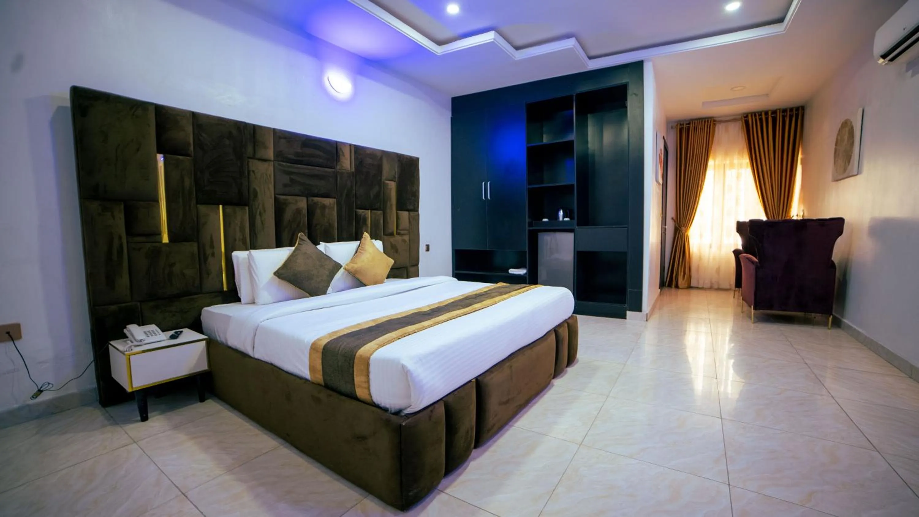 Bed in 247 Luxury Hotel & Apartment Ajah