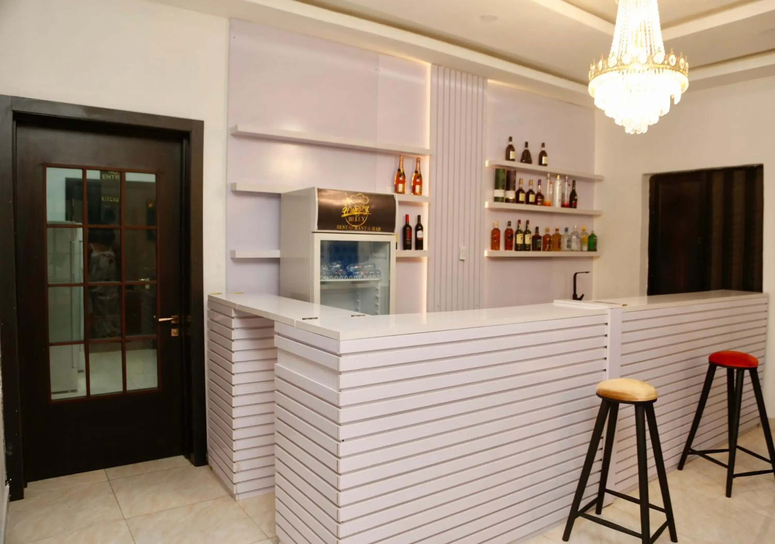 Restaurant/places to eat in 247 Luxury Hotel & Apartment Ajah Restaurant/places to eat in 247 Luxury Hotel & Apartment Ajah