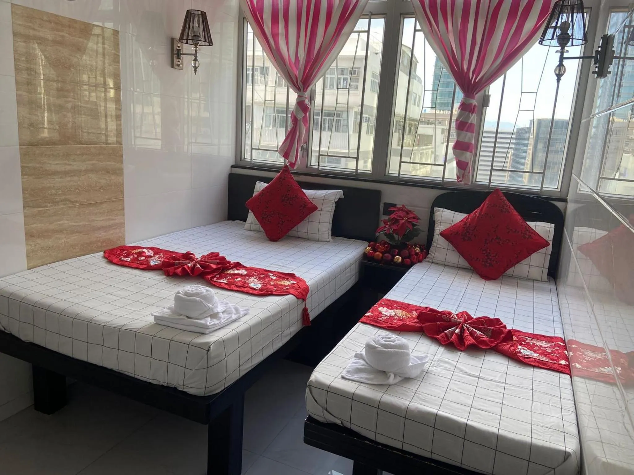 Photo of the whole room, Bed in Australia Lounge