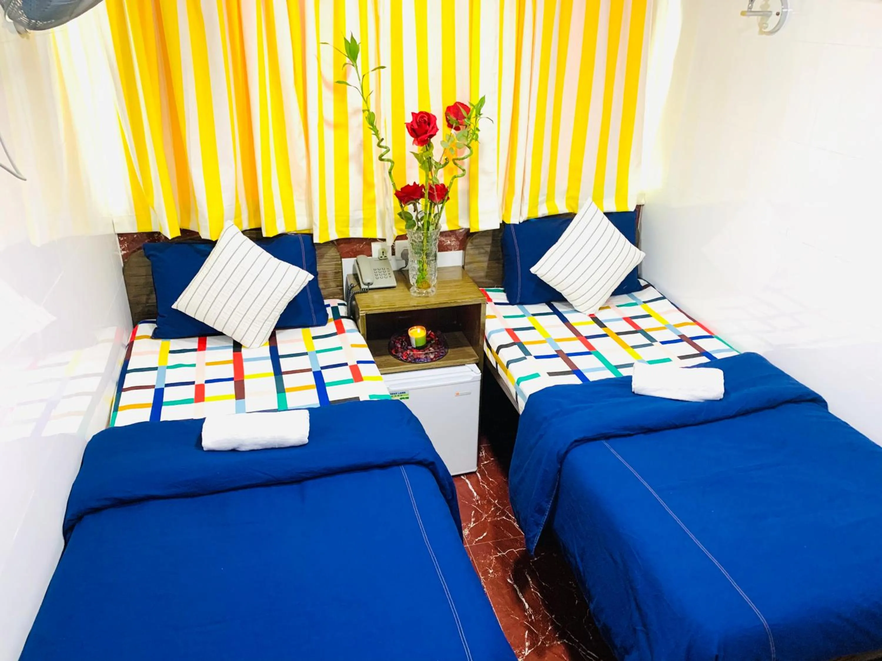 cot, Bed in Australia Lounge