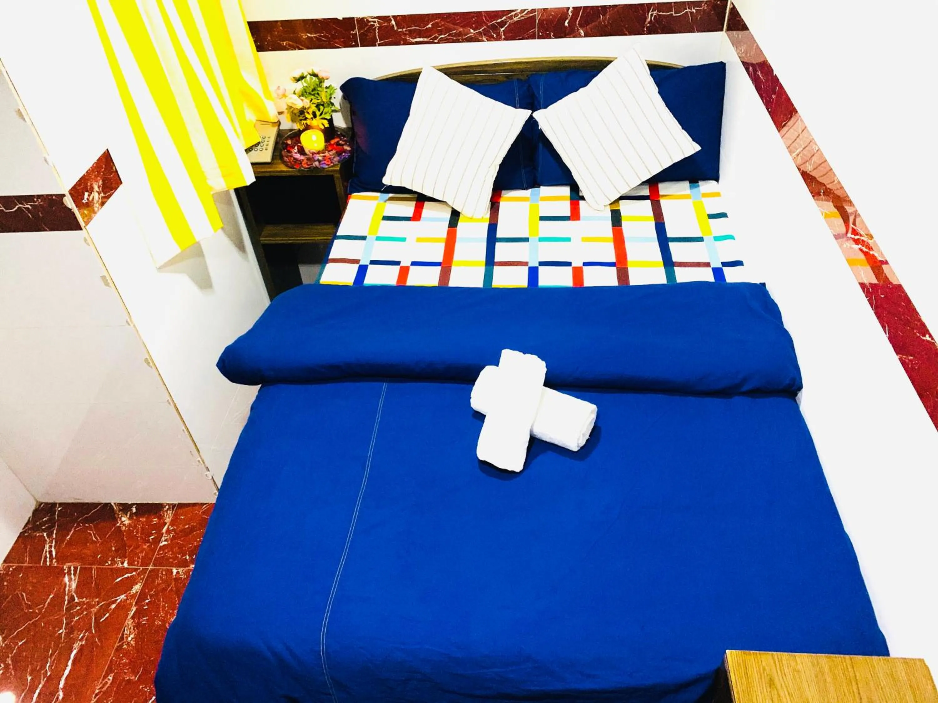 cot, Bed in Australia Lounge