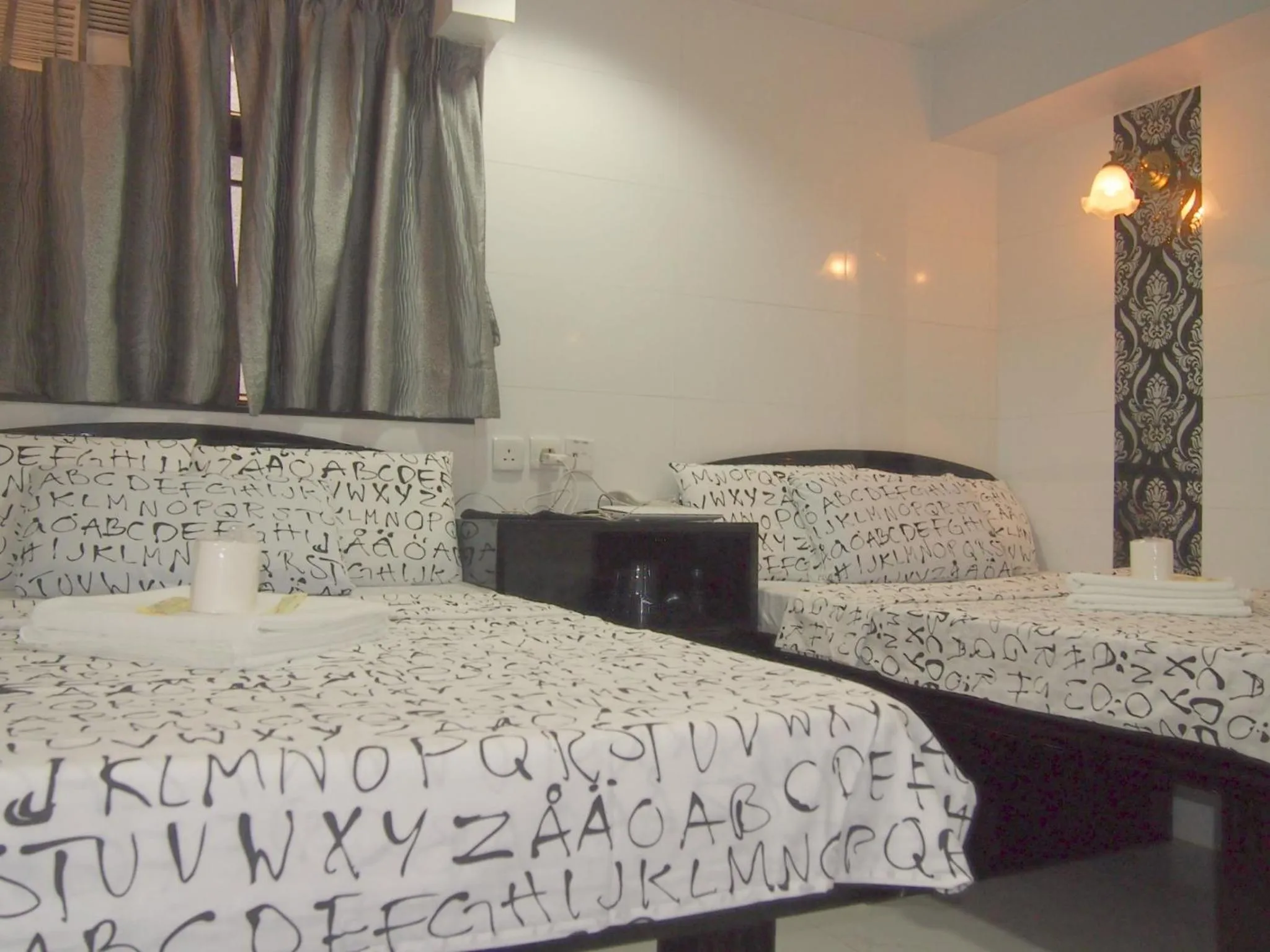 Bedroom, Bed in Australia Lounge