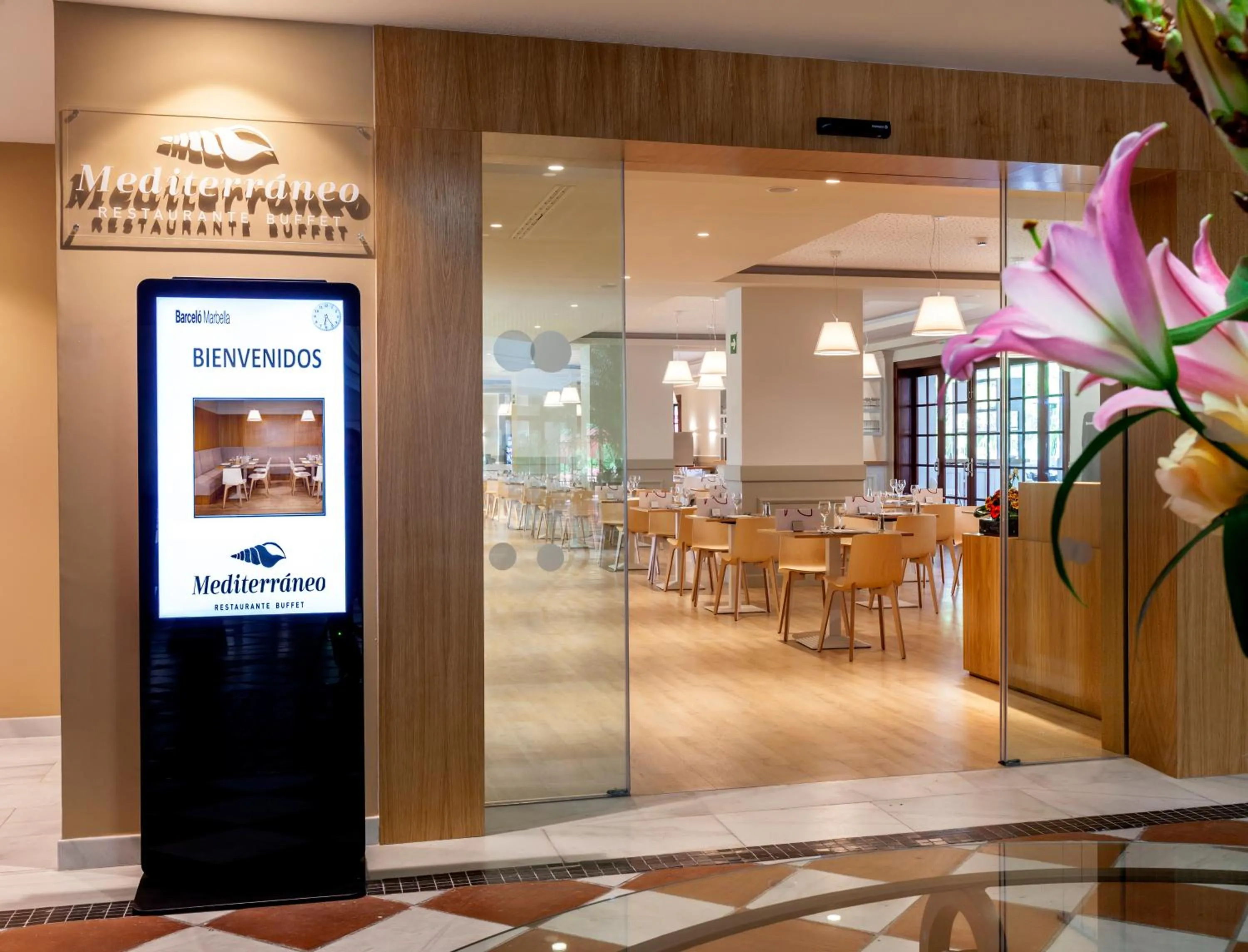 Restaurant/places to eat in Barceló Marbella