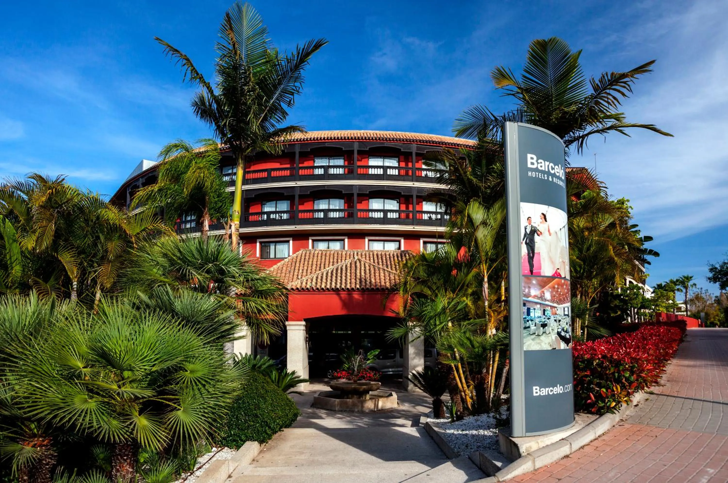 Facade/entrance in Barceló Marbella