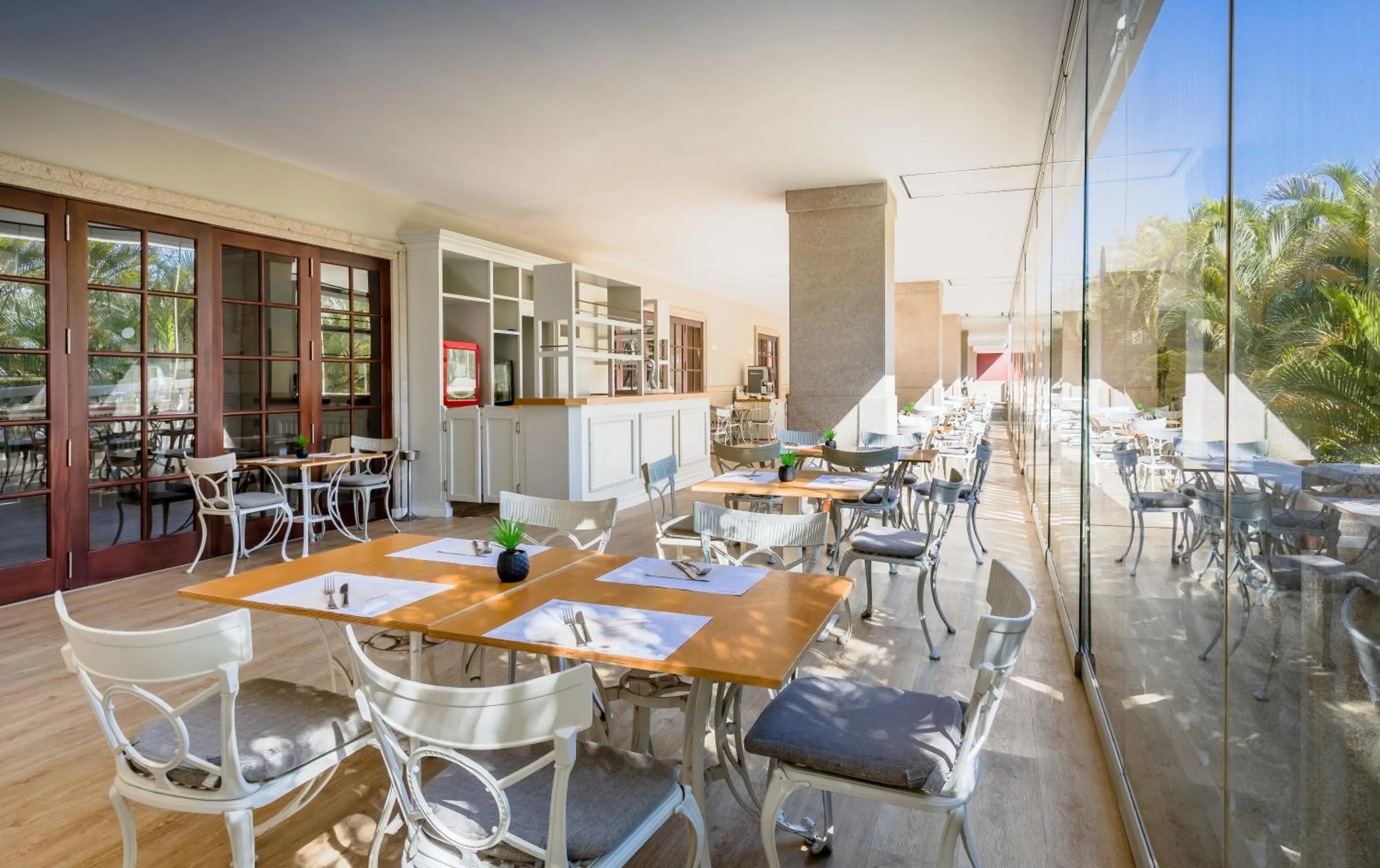 Restaurant/places to eat in Barceló Marbella