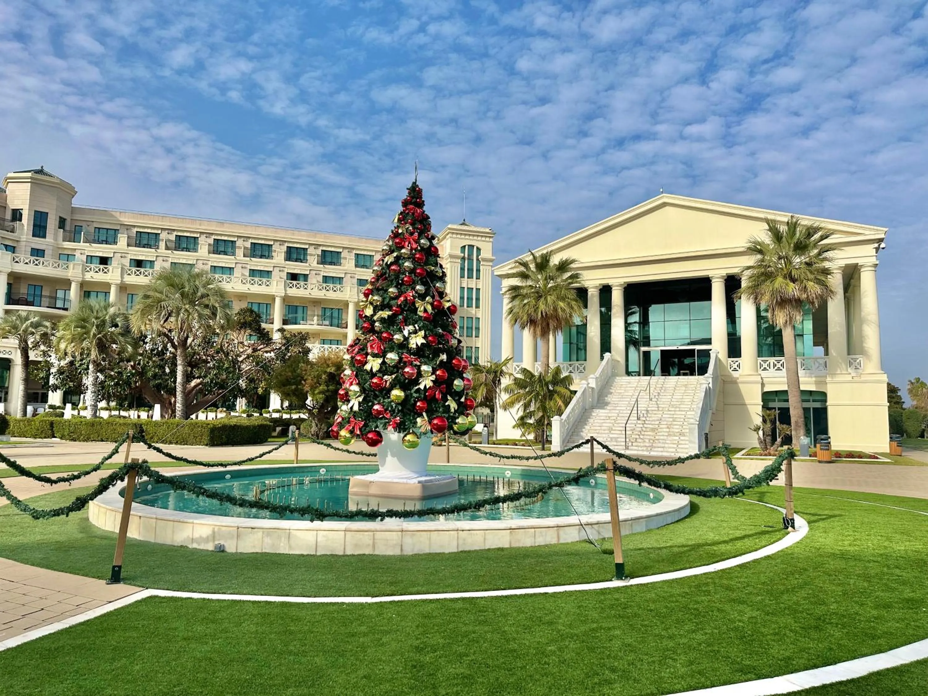 Las Arenas Balneario Resort