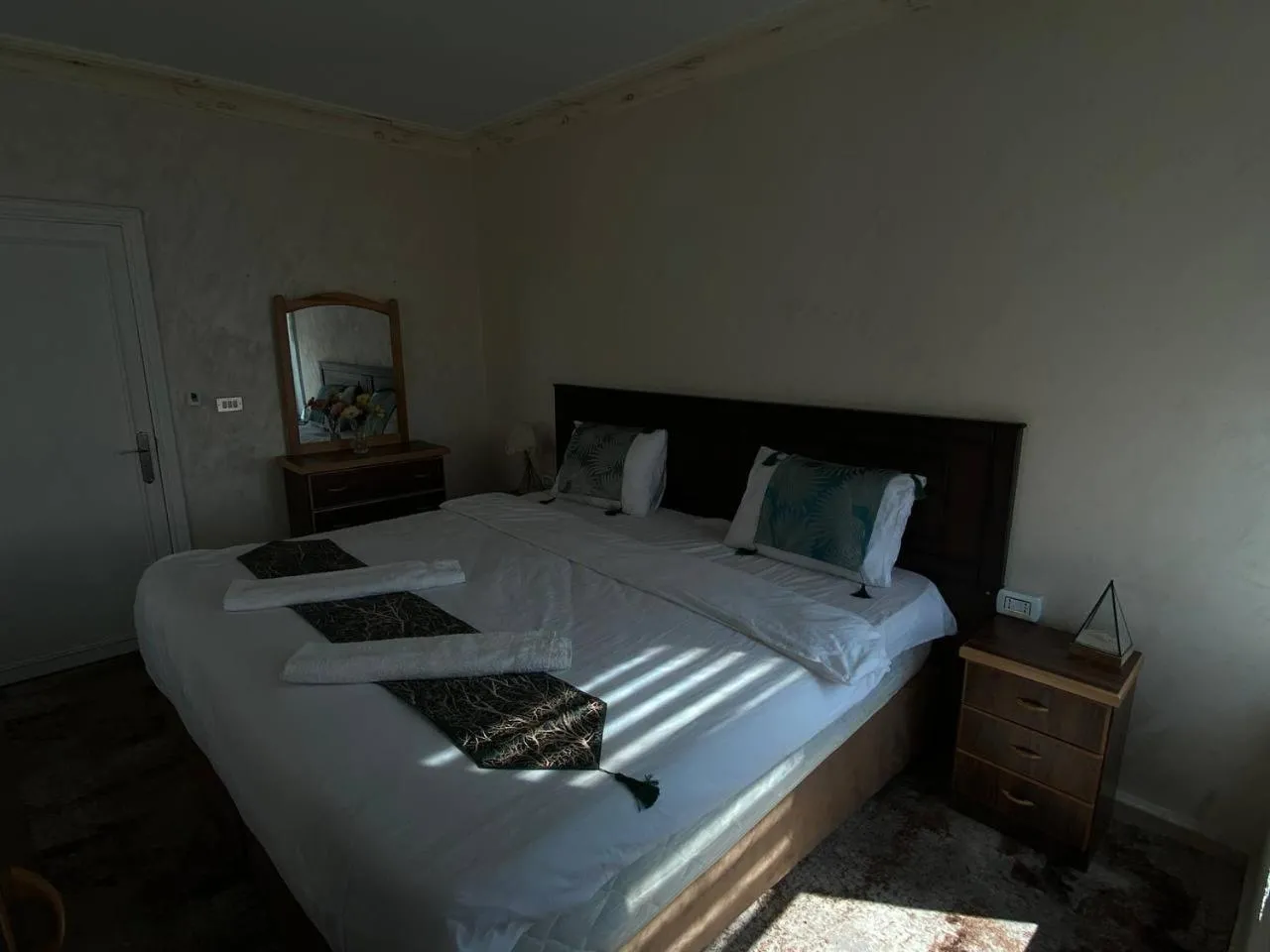Bed in Raqeem Hotel