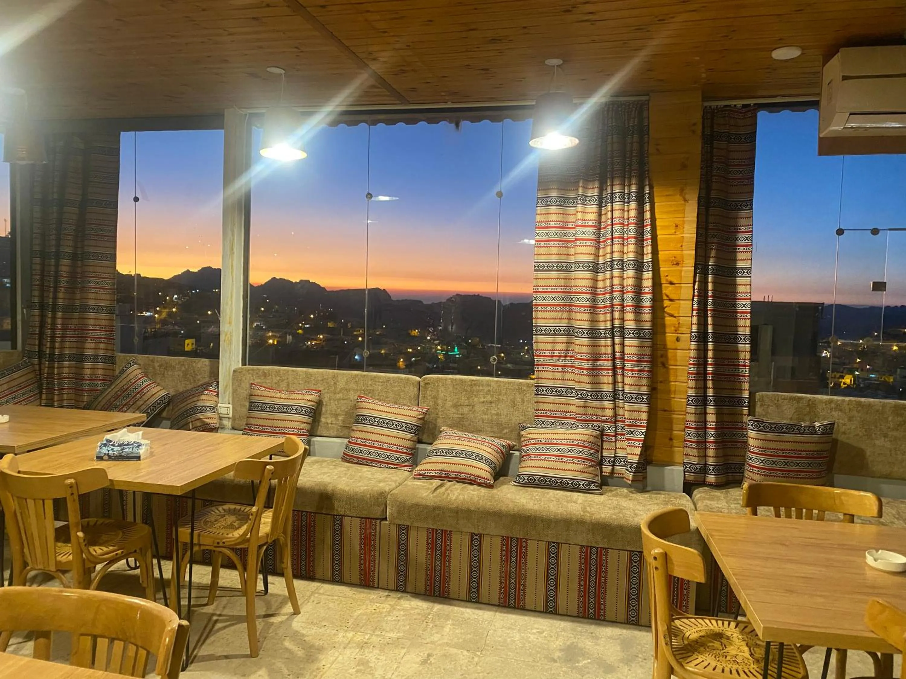 Raqeem Hotel