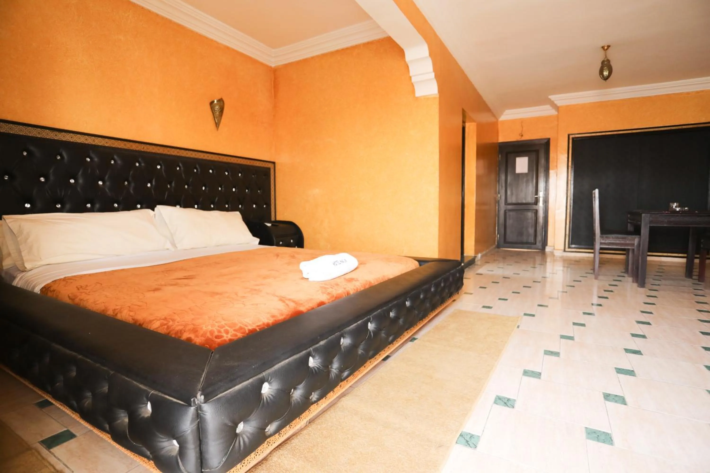 Bed in nagjir centre ville