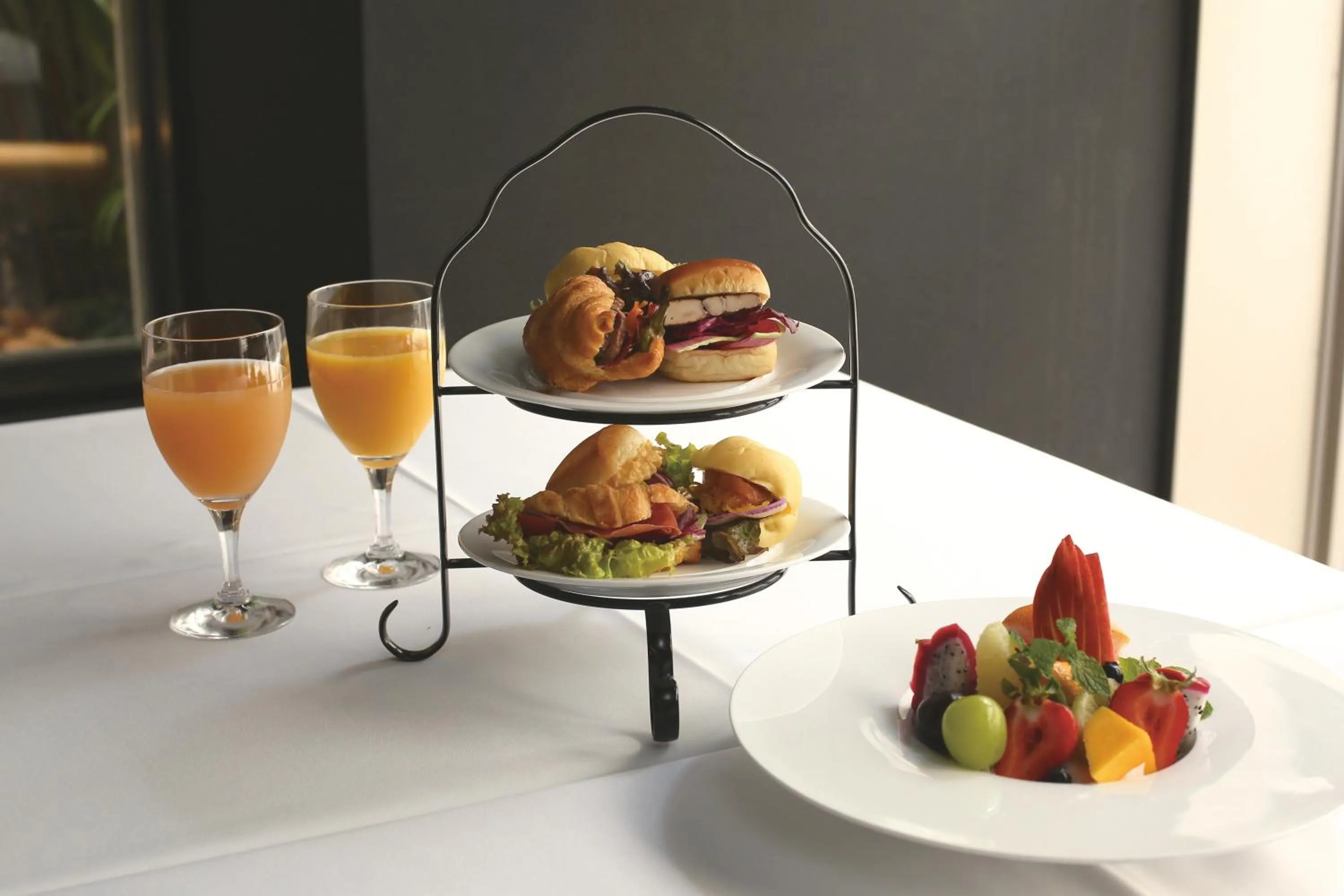 Food close-up in The Screen