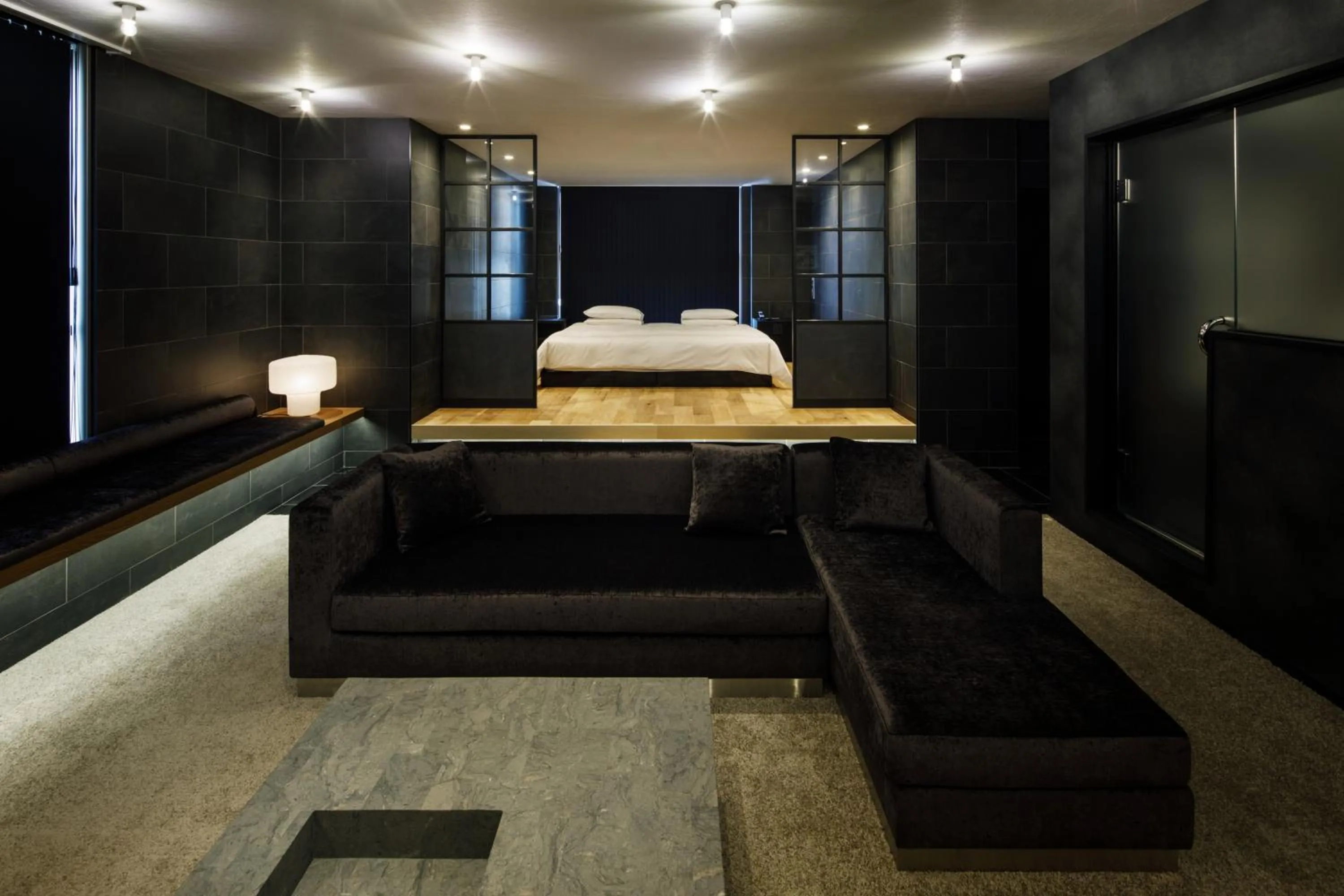 Photo of the whole room in The Screen