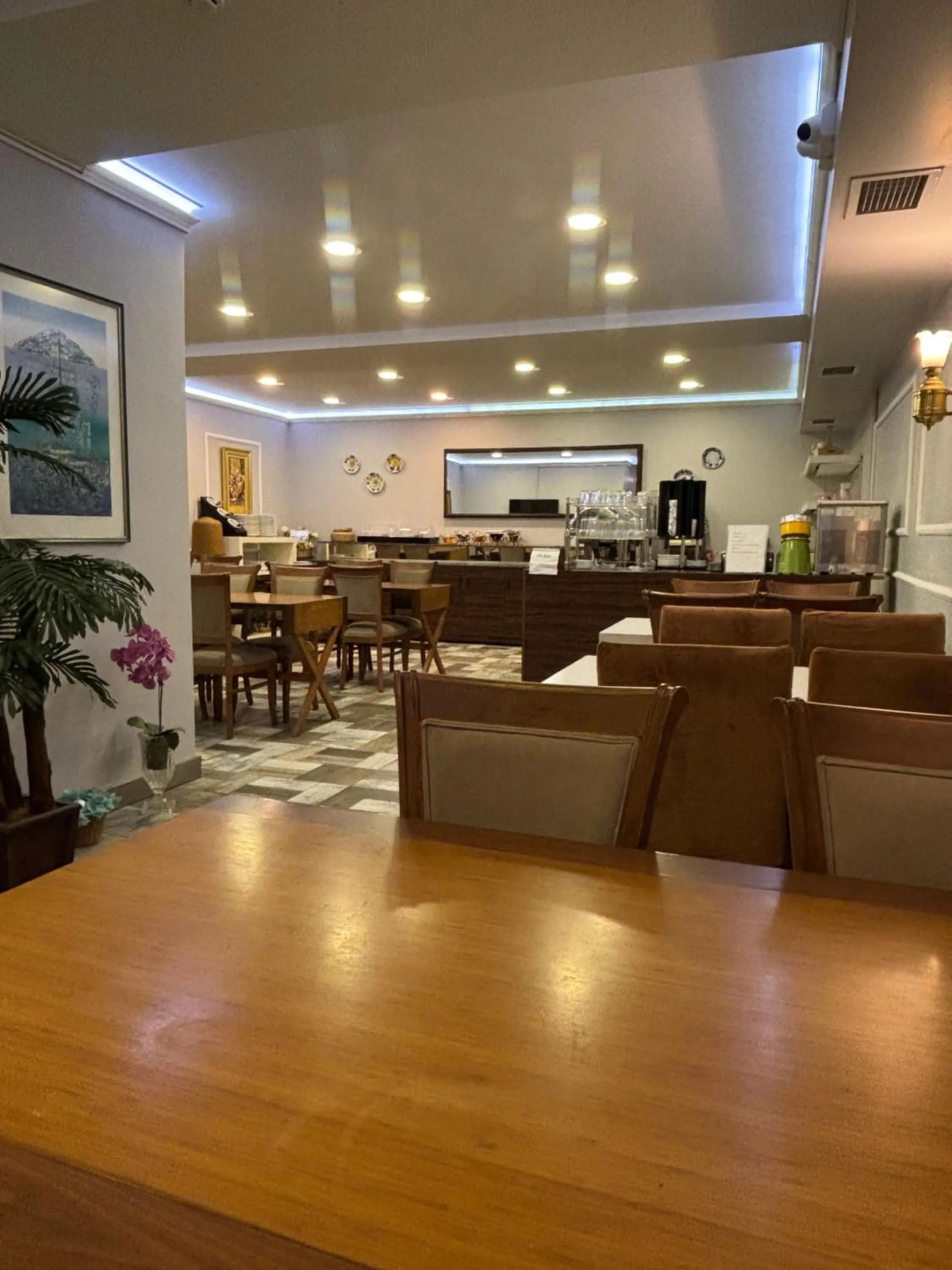 Restaurant/places to eat in Wame Suite Hotel Nisantasi