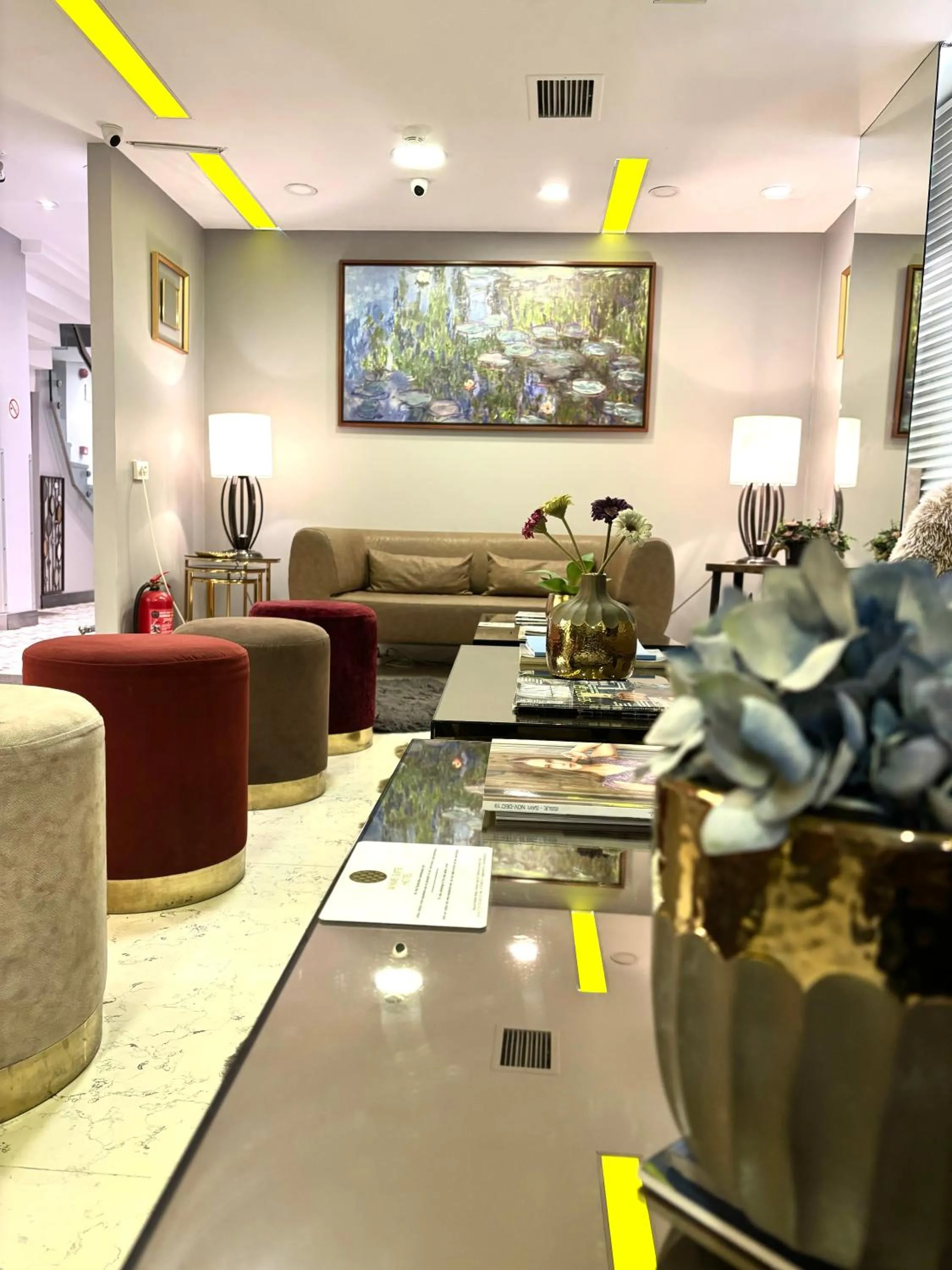 Communal lounge/ TV room in Wame Suite Hotel Nisantasi