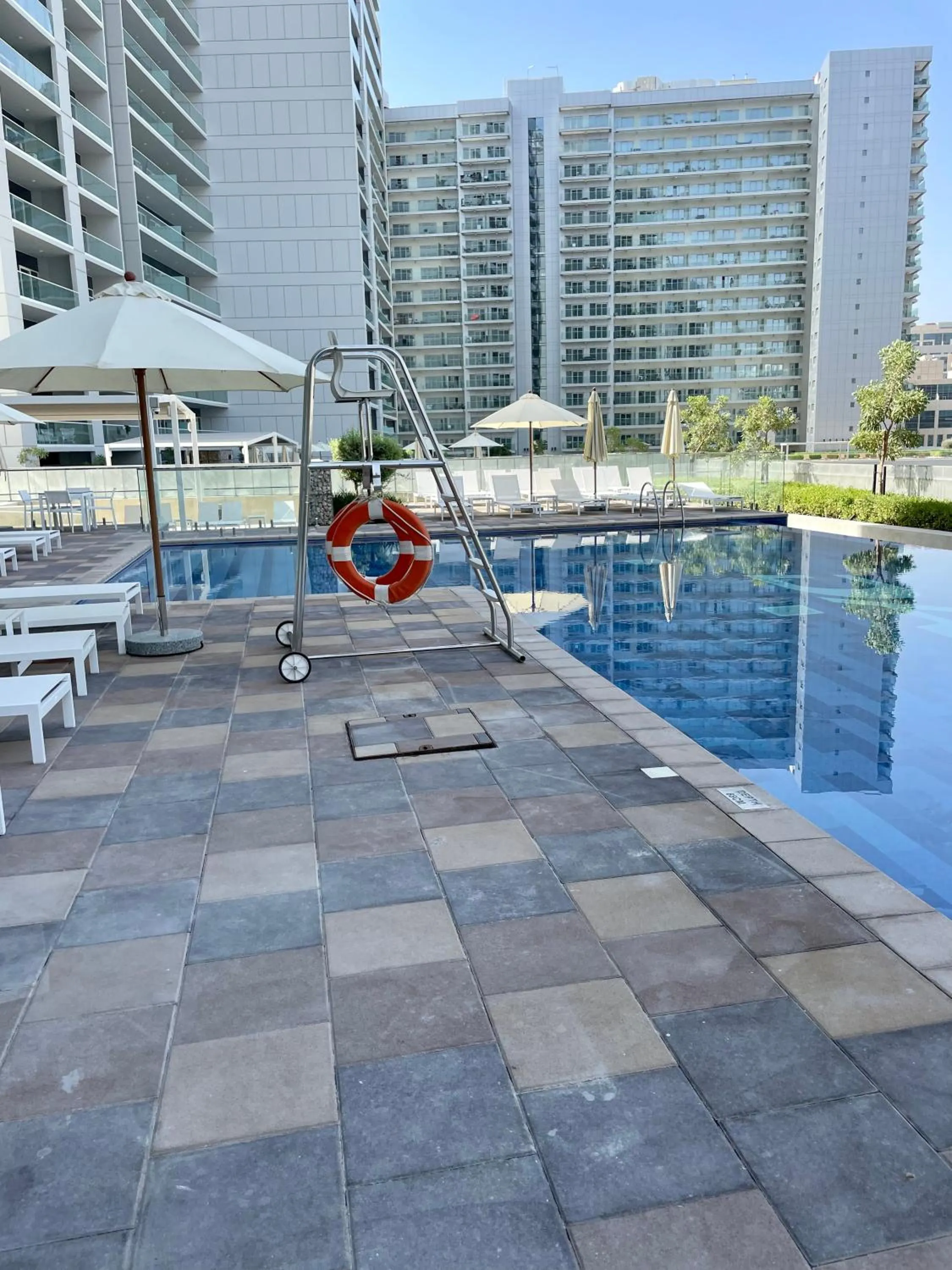 Pool view in Wonderful Reva Aparthotel Downtown