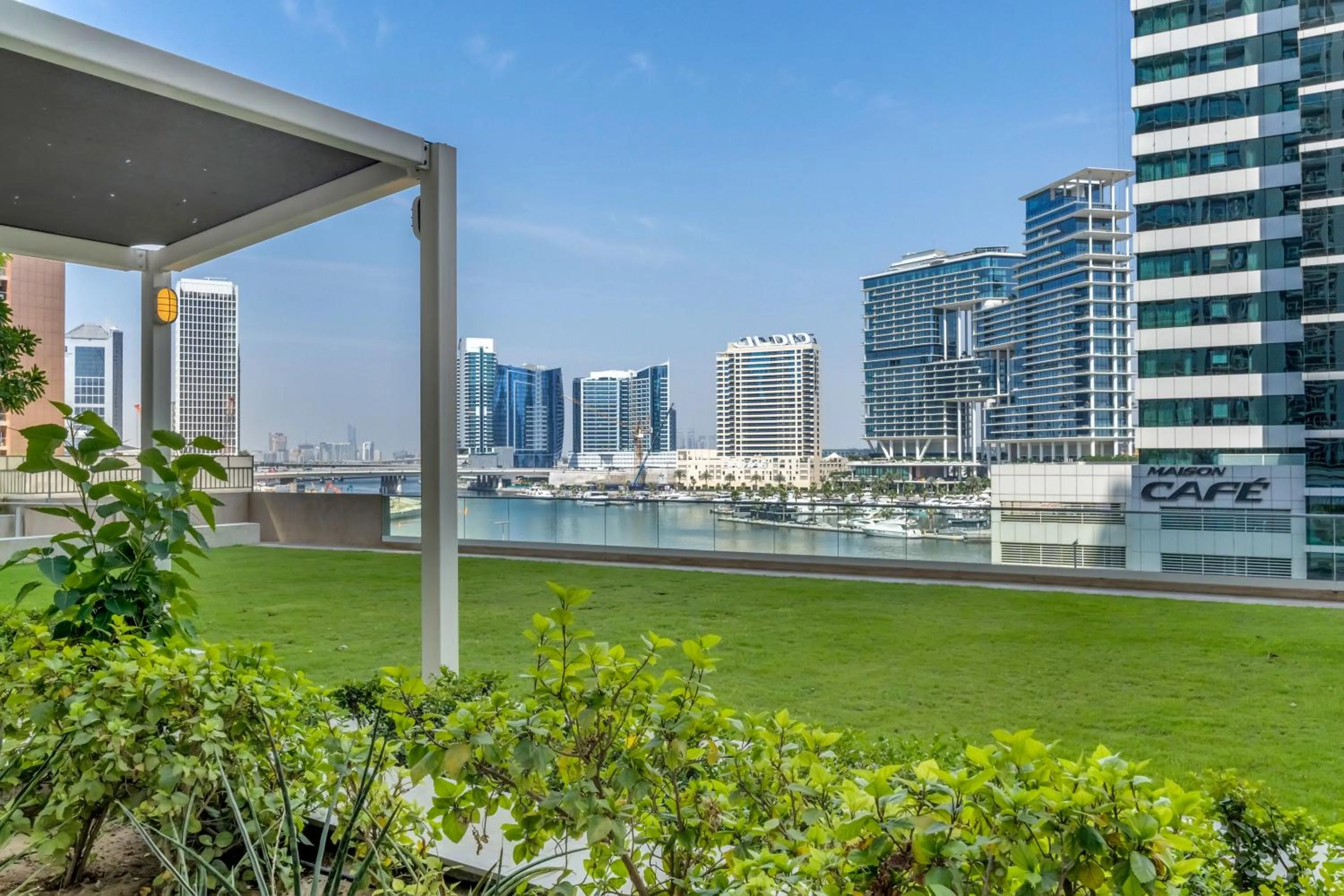 Natural landscape in Wonderful Reva Aparthotel Downtown