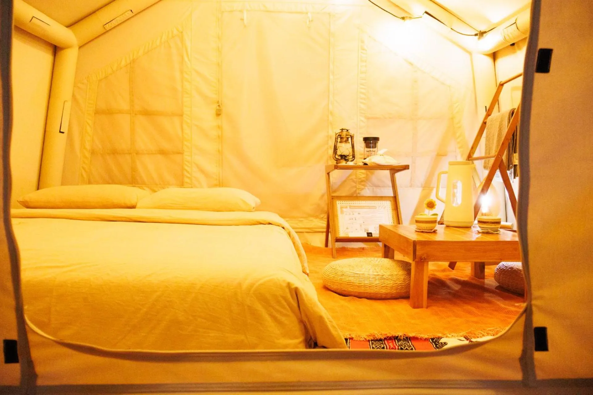 Property building, Bed in October Hostel ChiangMai