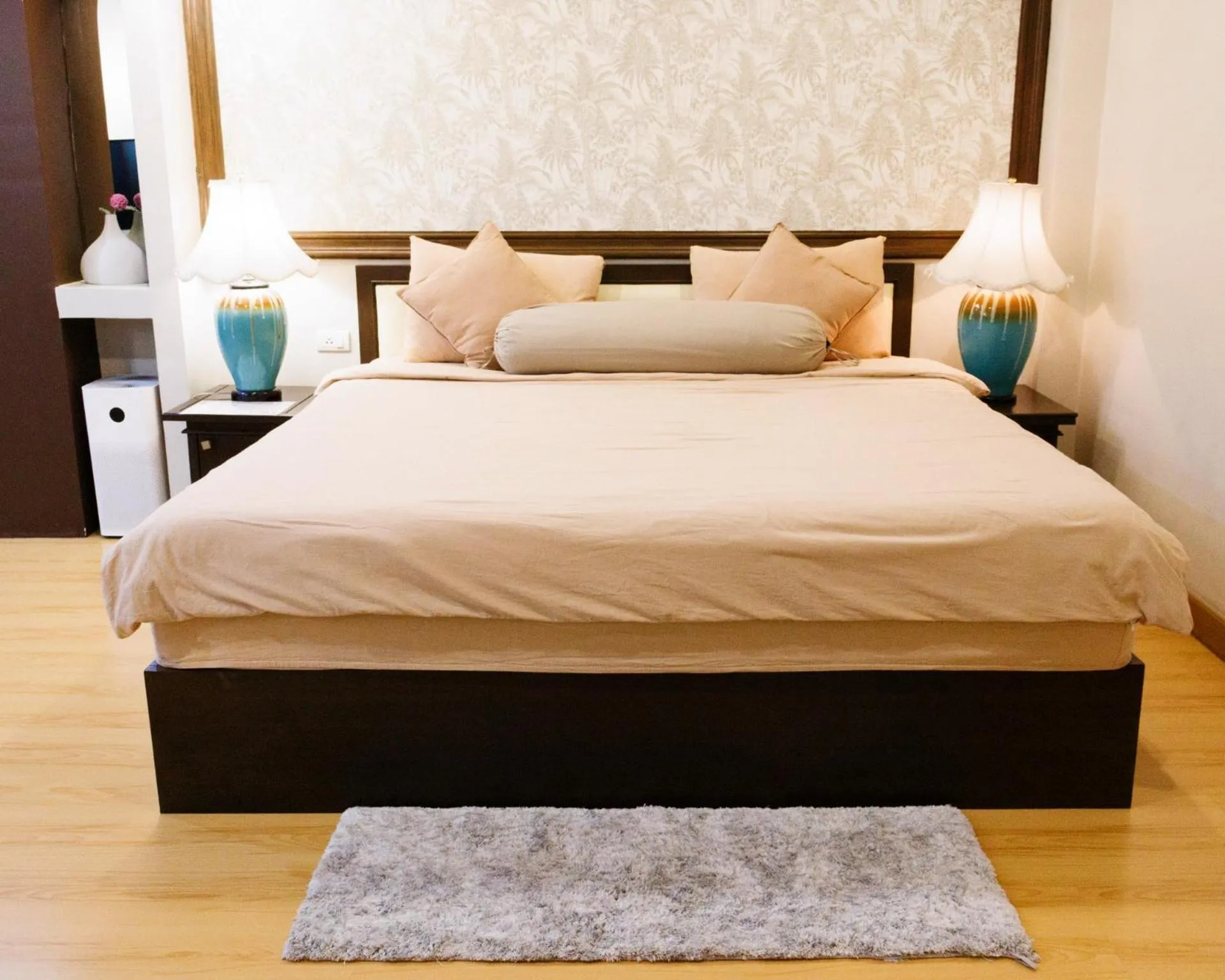 Property building, Bed in October Hostel ChiangMai