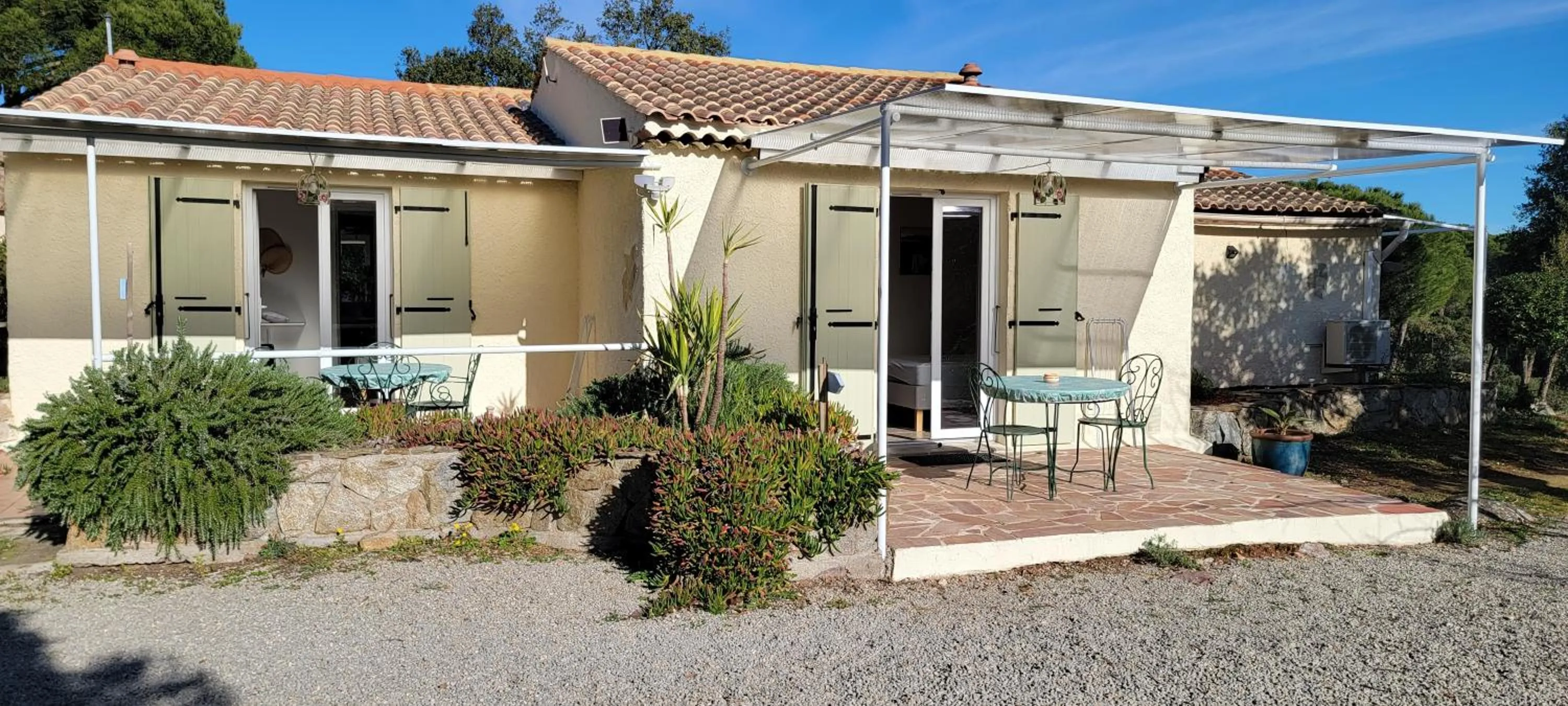 Patio in Le Mas du Rouquan