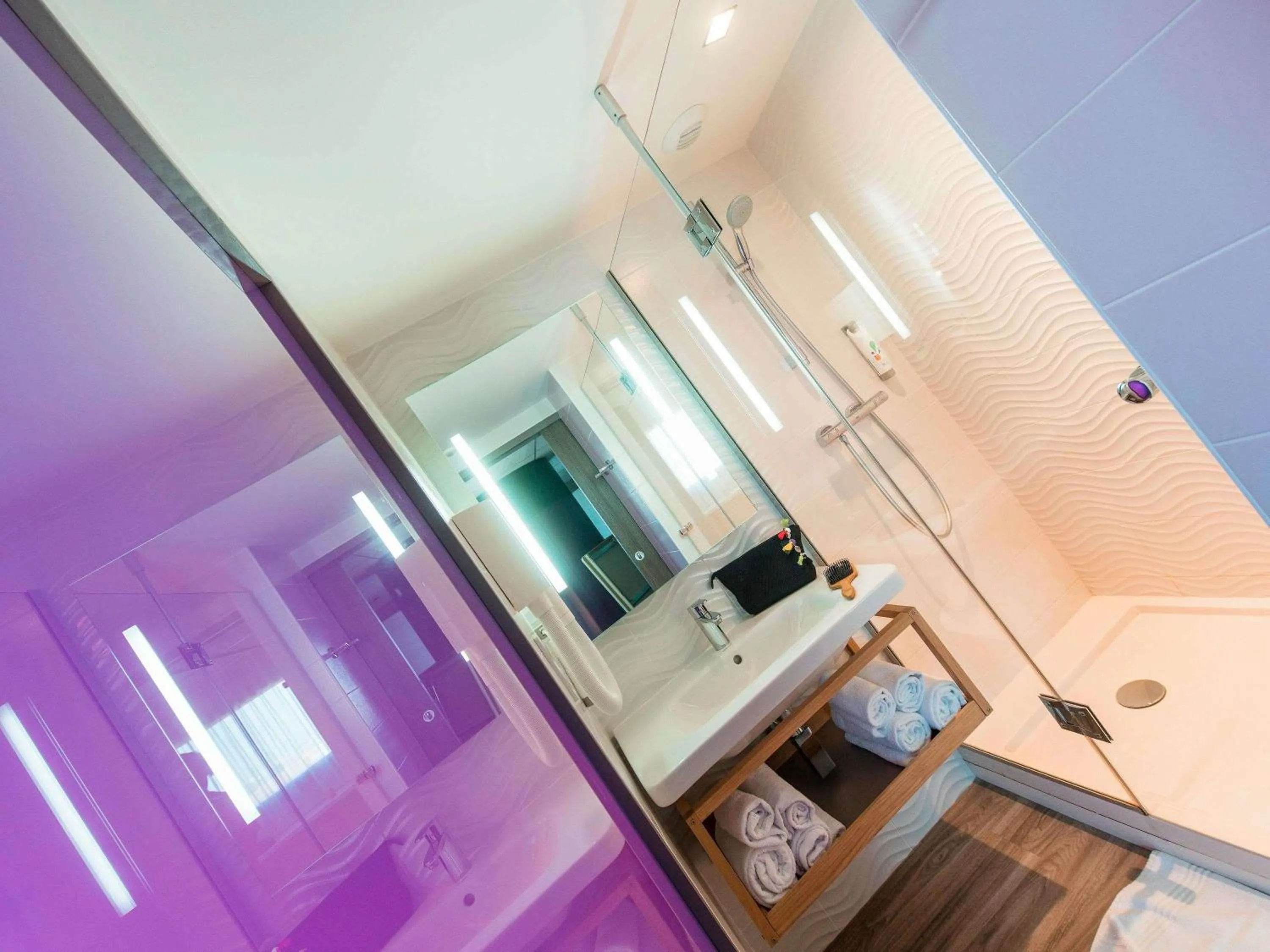 Bedroom in ibis Styles Les Sables Olonne