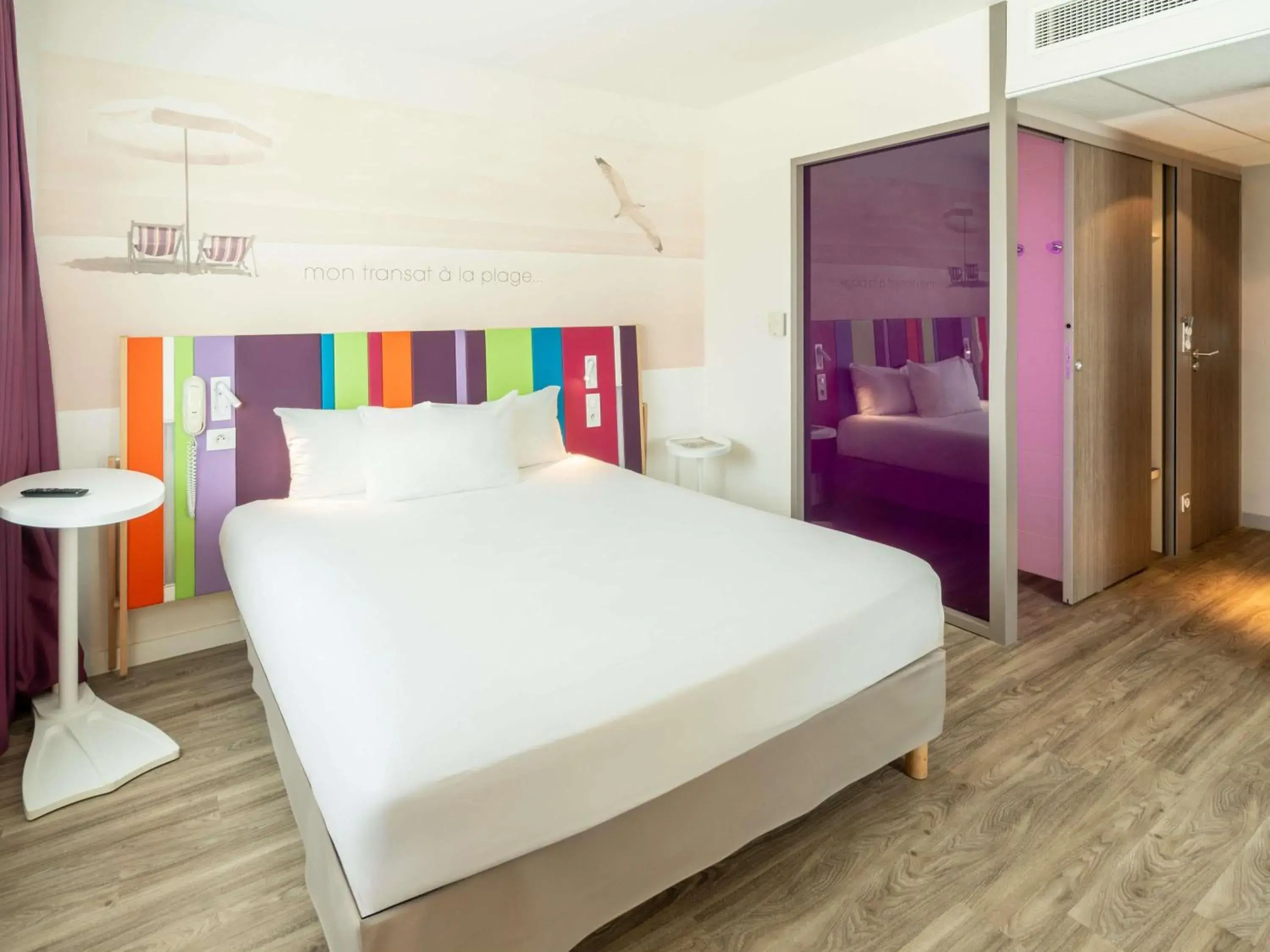 Bedroom, Bed in ibis Styles Les Sables Olonne Bedroom, Bed in ibis Styles Les Sables Olonne