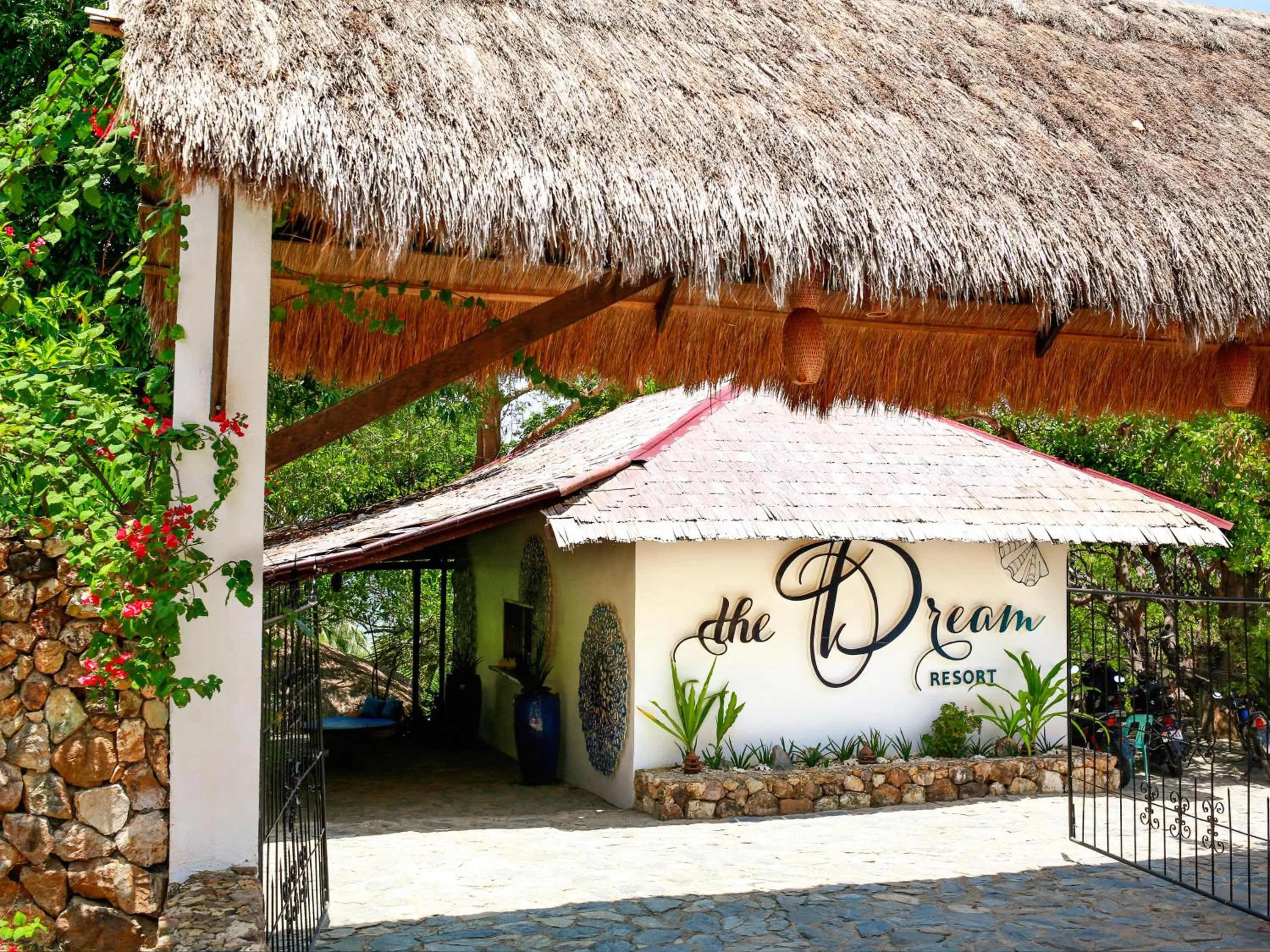 Property building in The Dream Beach Resort