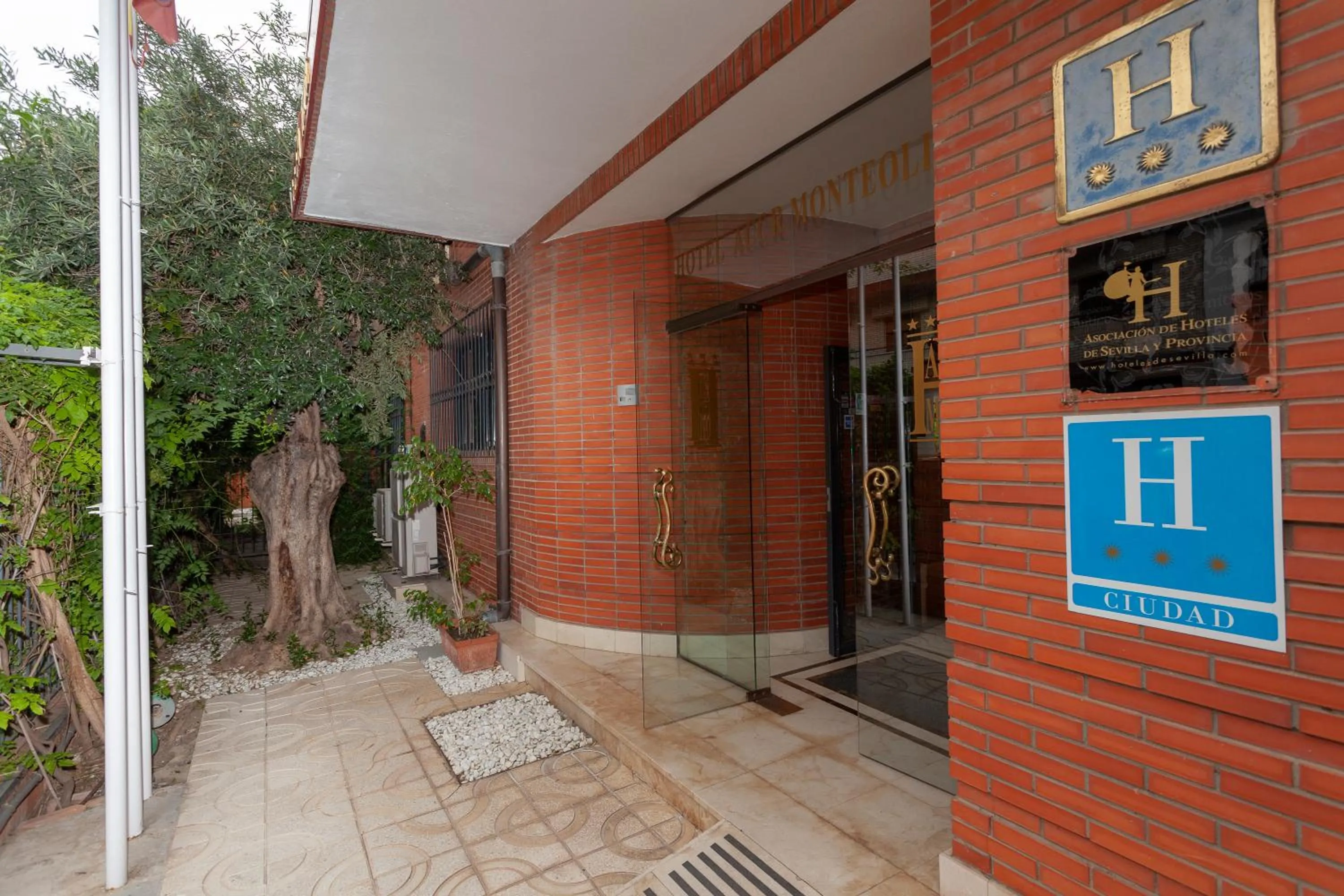 Lobby or reception in AACR Hotel Monteolivos